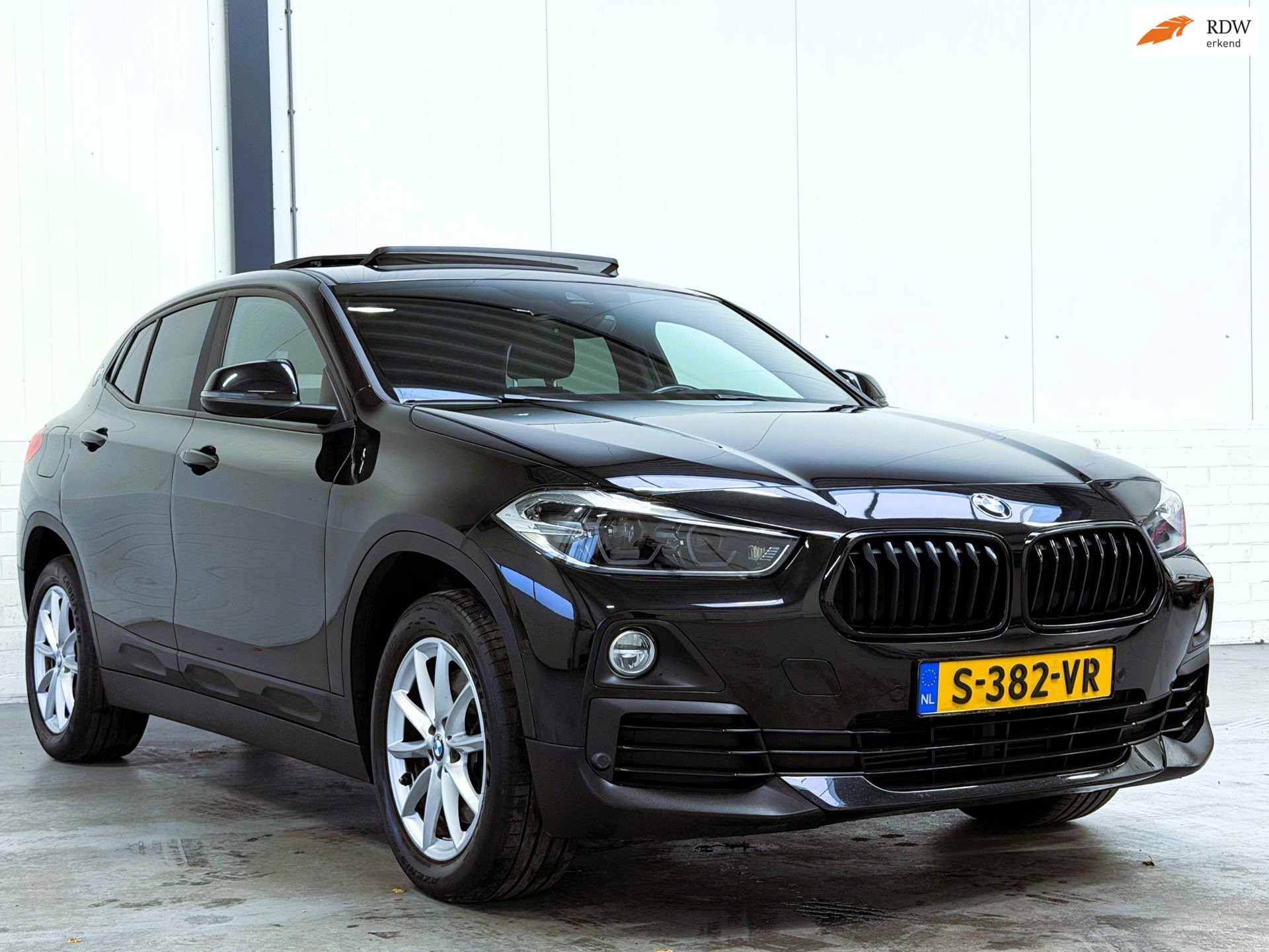 BMW X2 Sdrive20i SDrive20i High Executive|Pano|Keyless|Trekhaak 2018 - voorkant