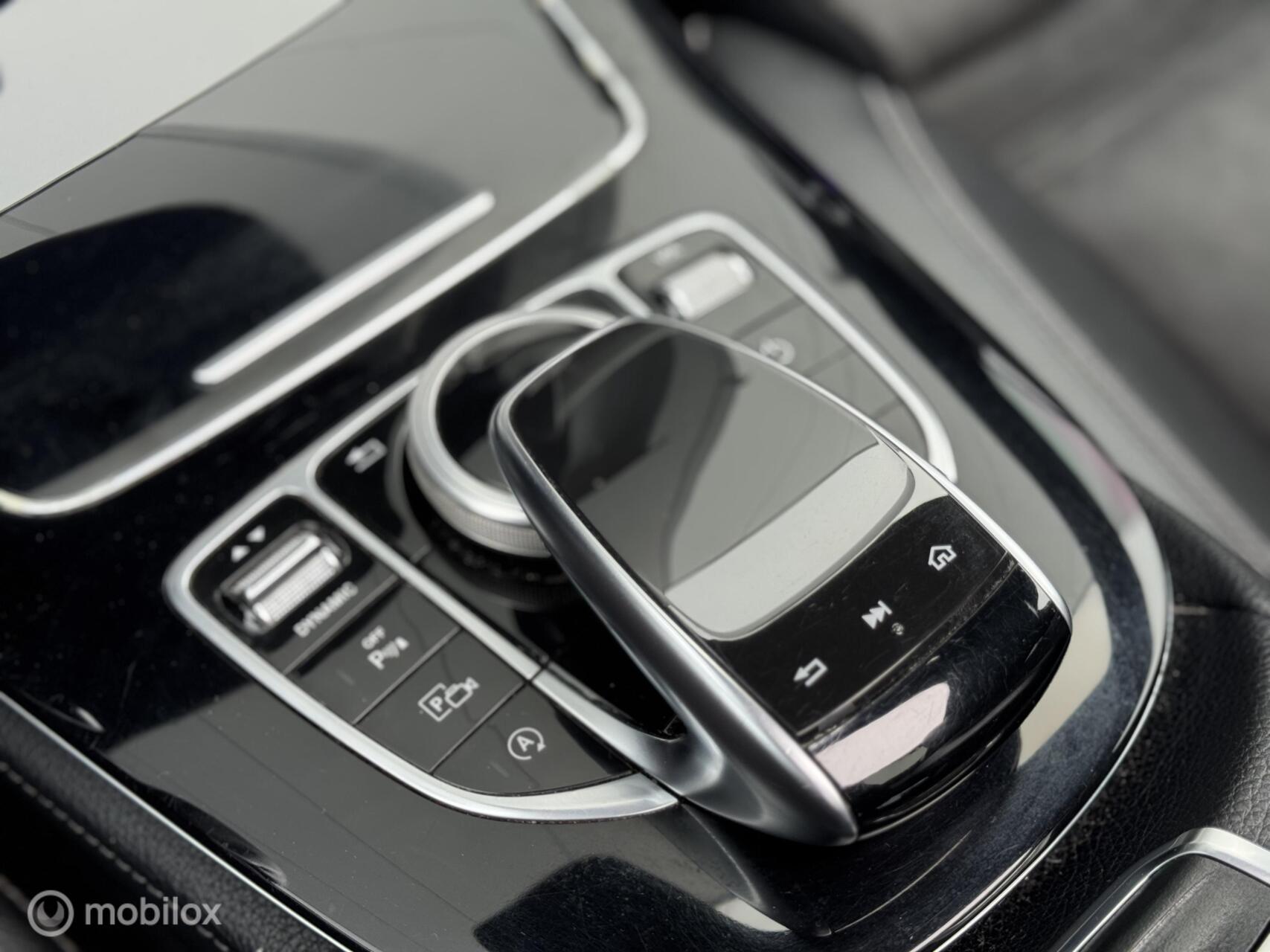 Foto van Mercedes-Benz E 220 D