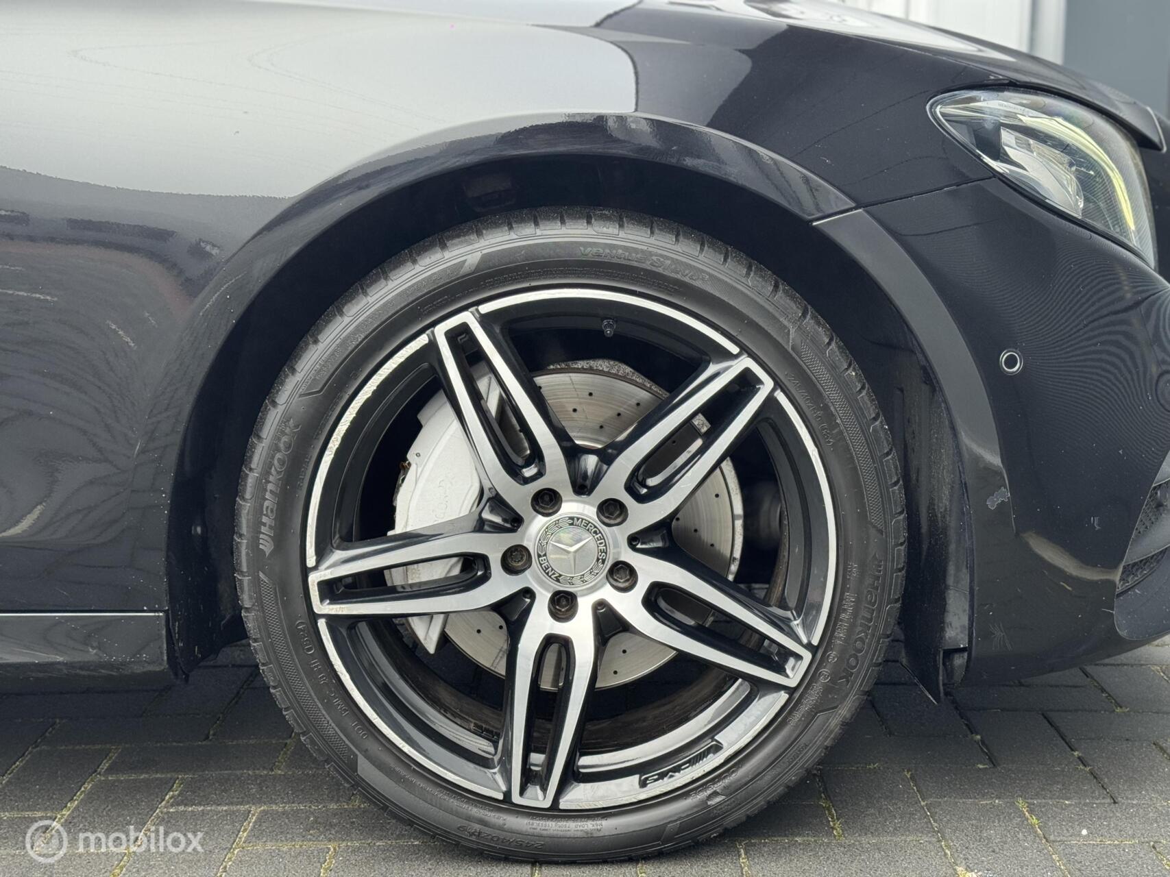 Foto van Mercedes-Benz E 220 D