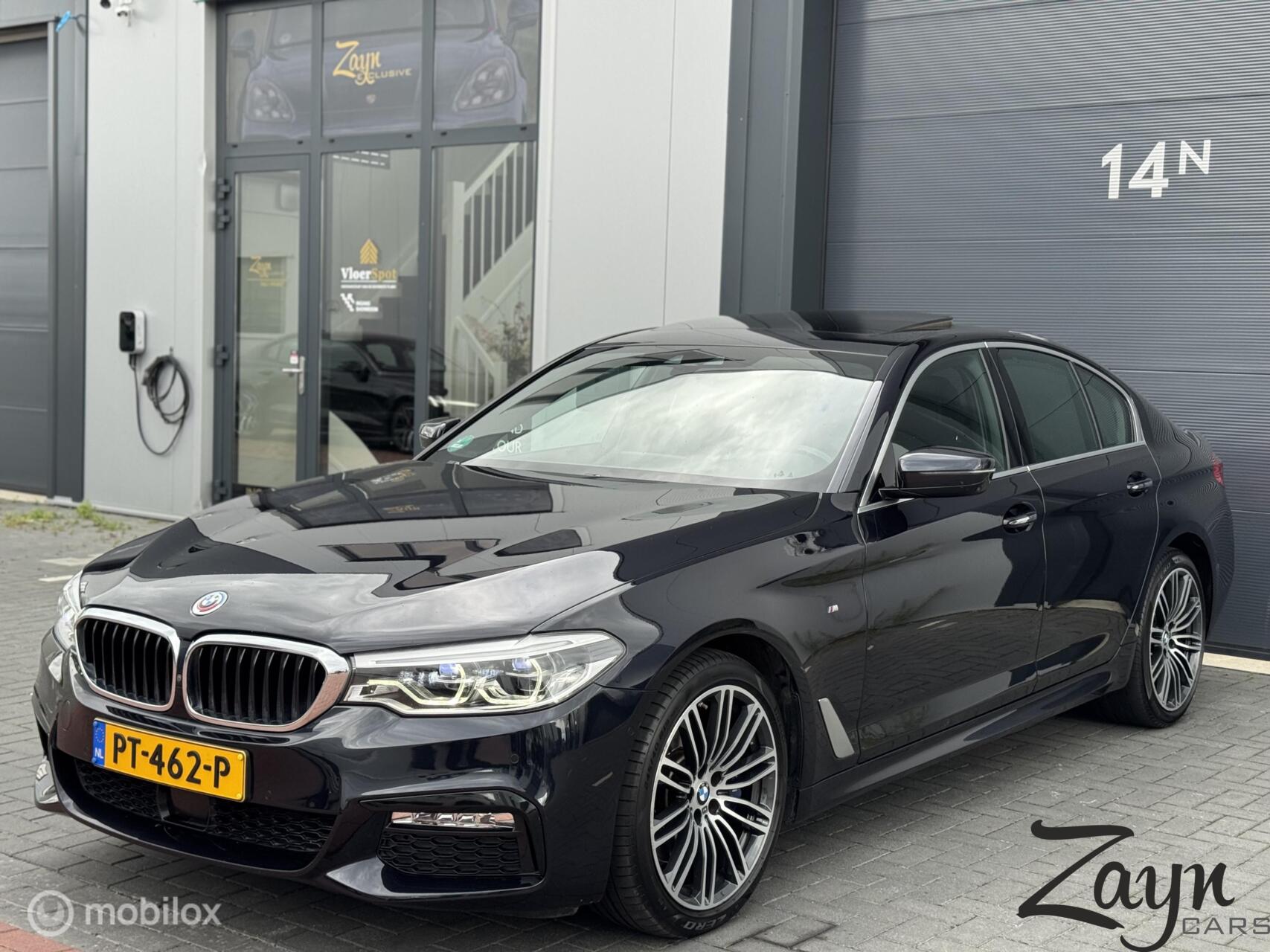 BMW 530d 530D High Executive | M-Pakket | Dak | 360 | HUD 2017 - voorkant