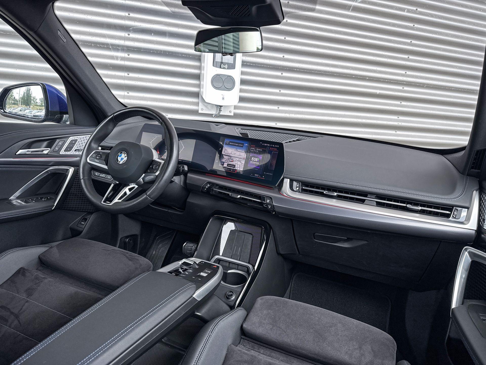 Foto van BMW X1 Xdrive23i