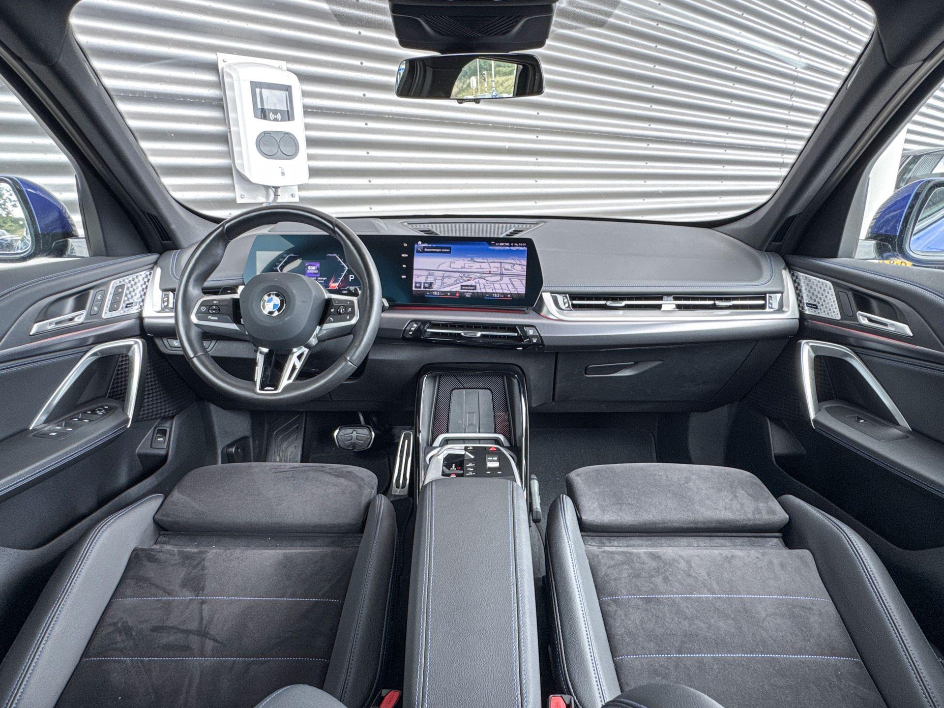 Foto van BMW X1 Xdrive23i