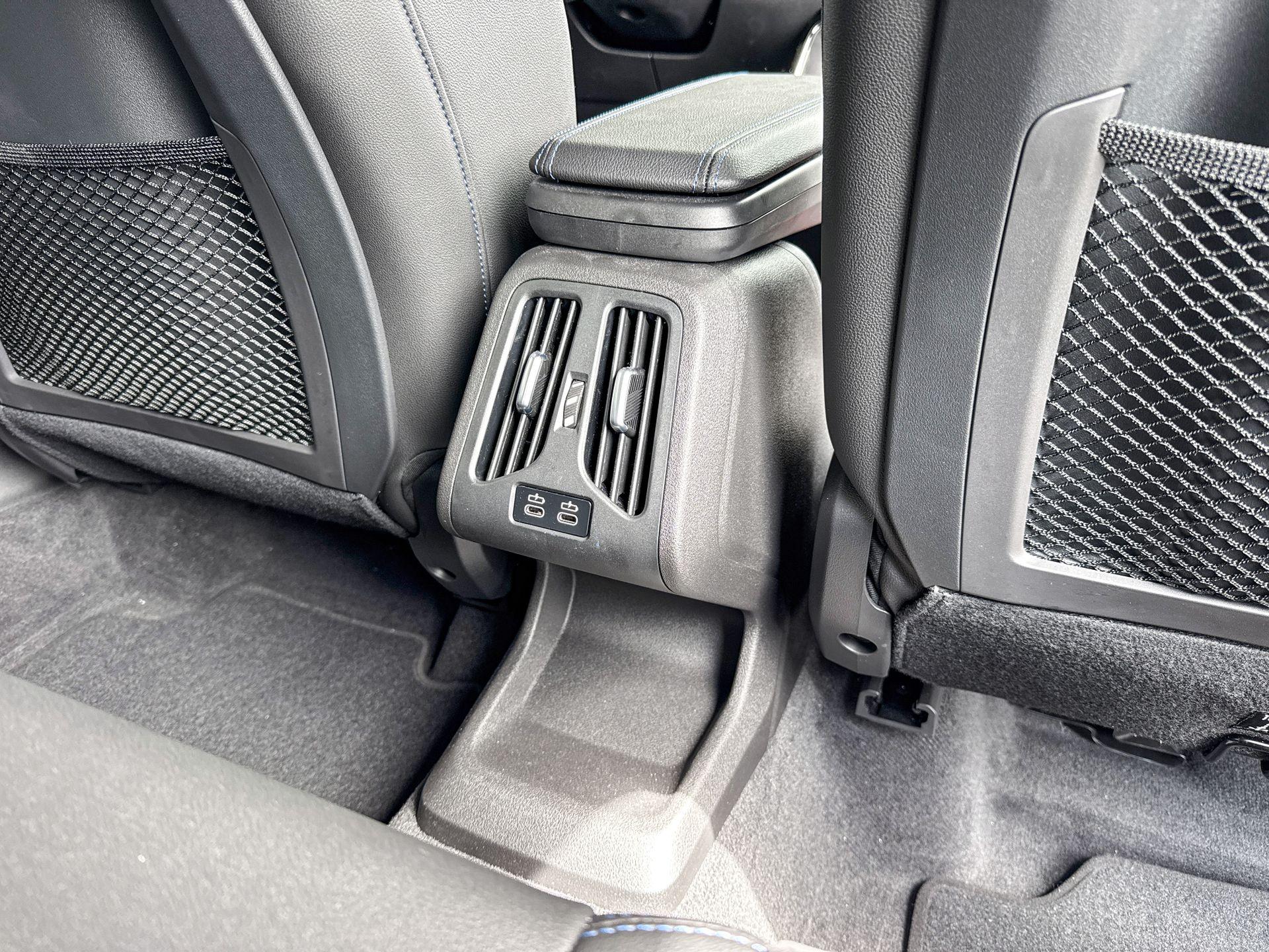 Foto van BMW X1 Xdrive23i