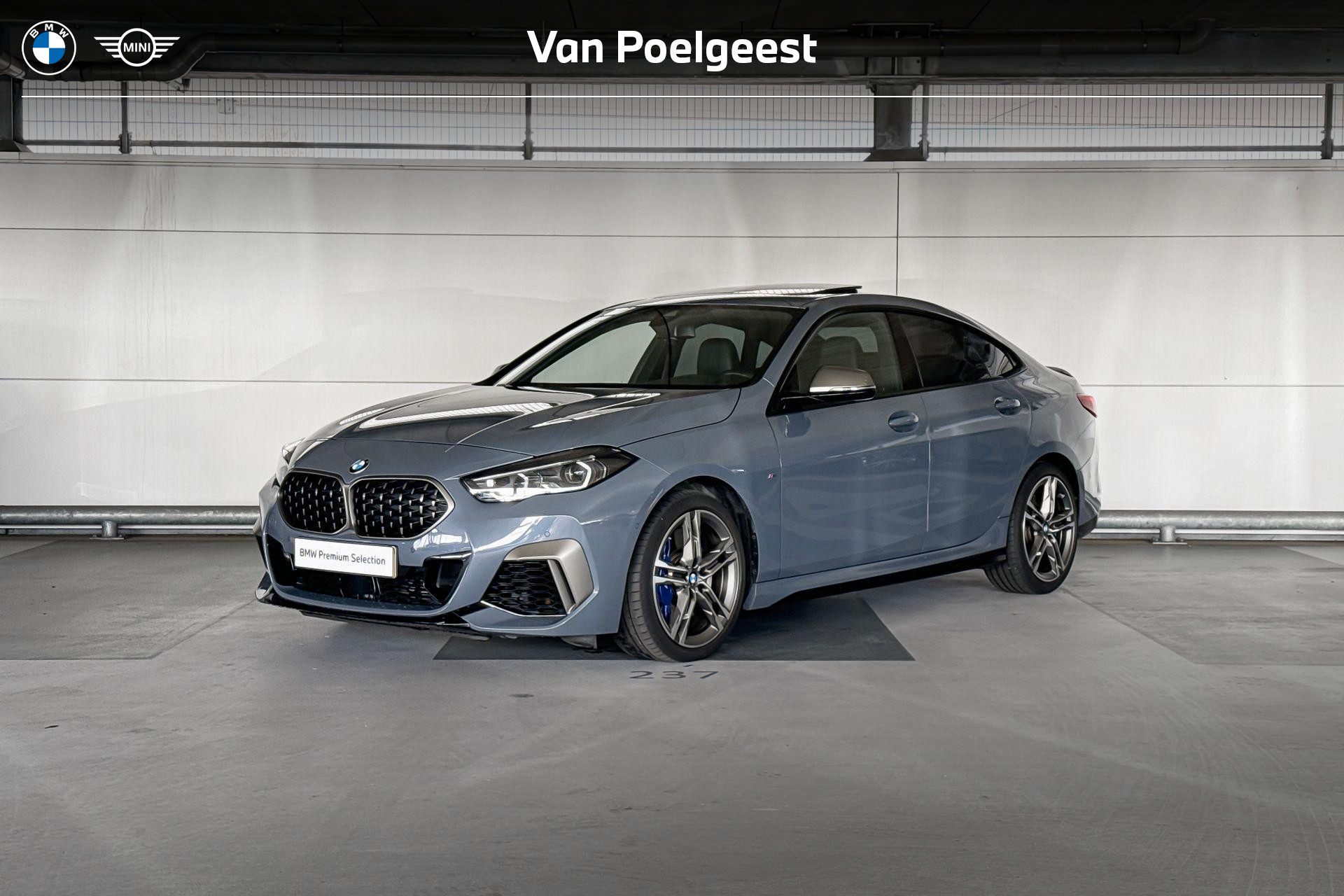BMW M235i xDrive M235i xDrive High Executive 2022 - voorkant
