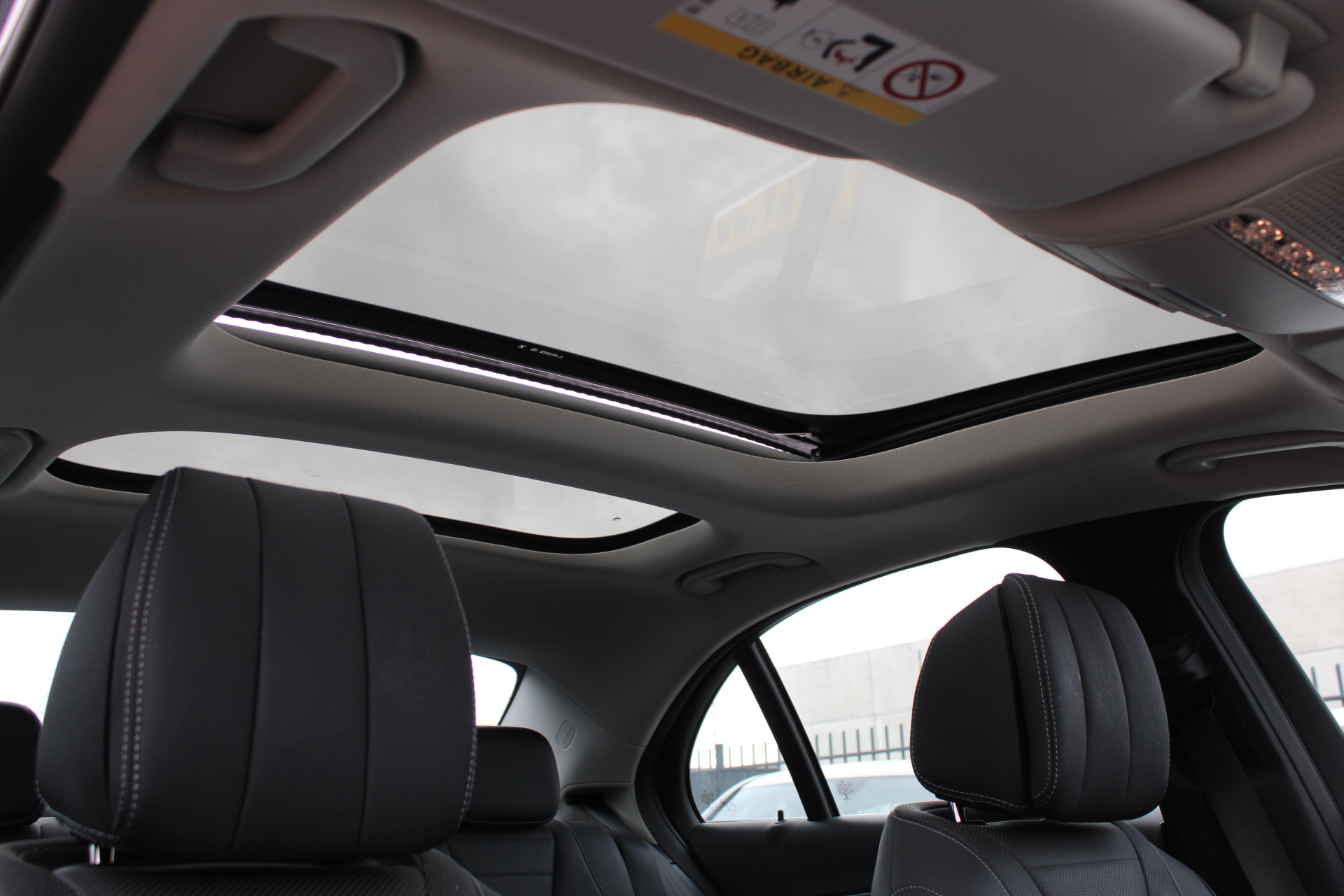 Foto van Mercedes-Benz E 350 E