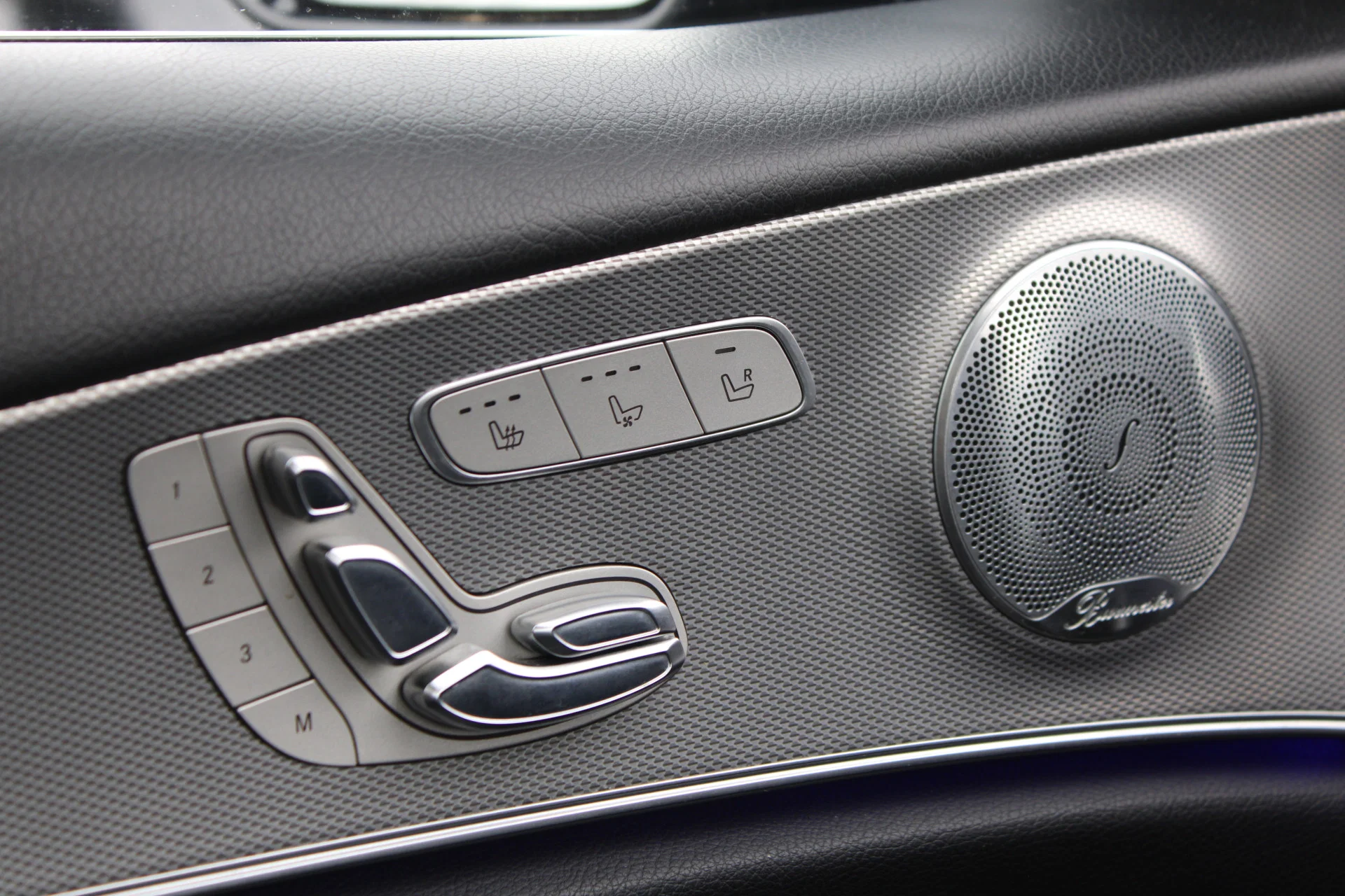 Foto van Mercedes-Benz E 350 E