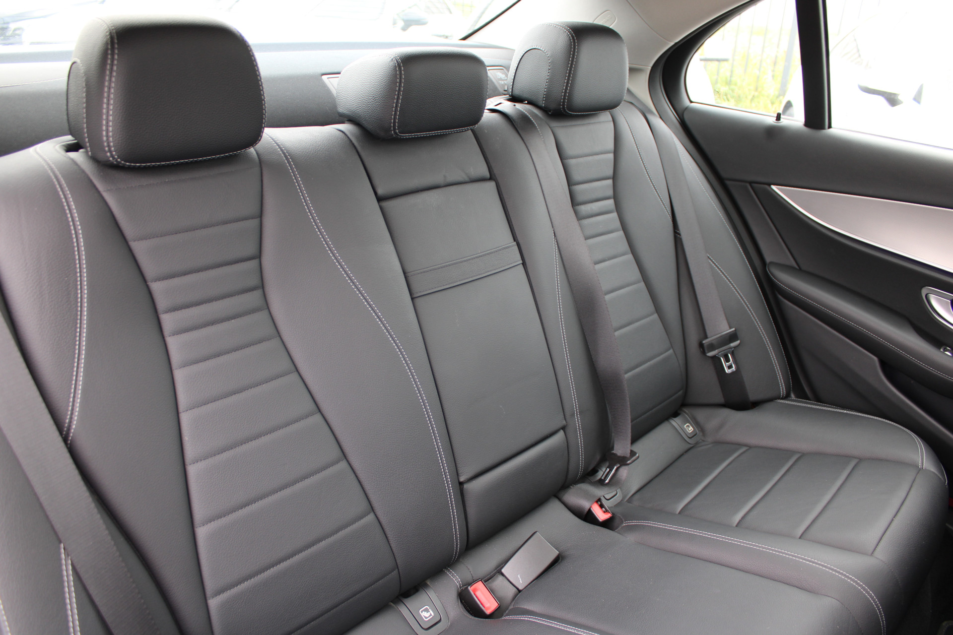 Foto van Mercedes-Benz E 350 E