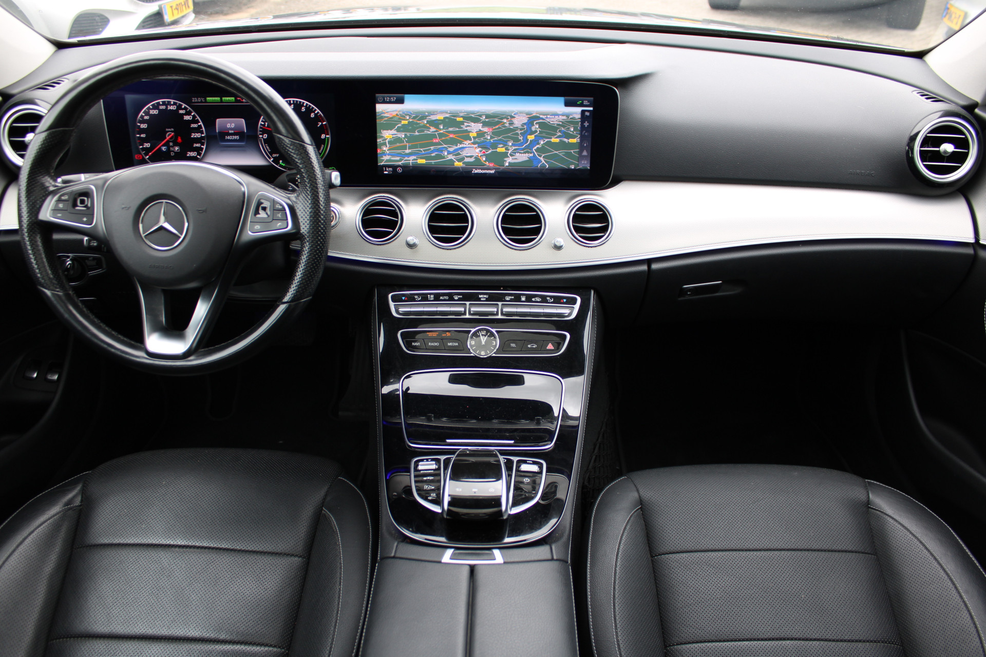 Foto van Mercedes-Benz E 350 E