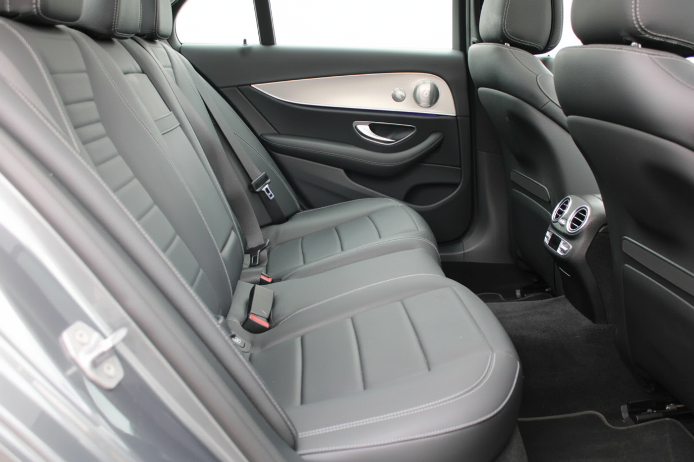 Foto van Mercedes-Benz E 350 E