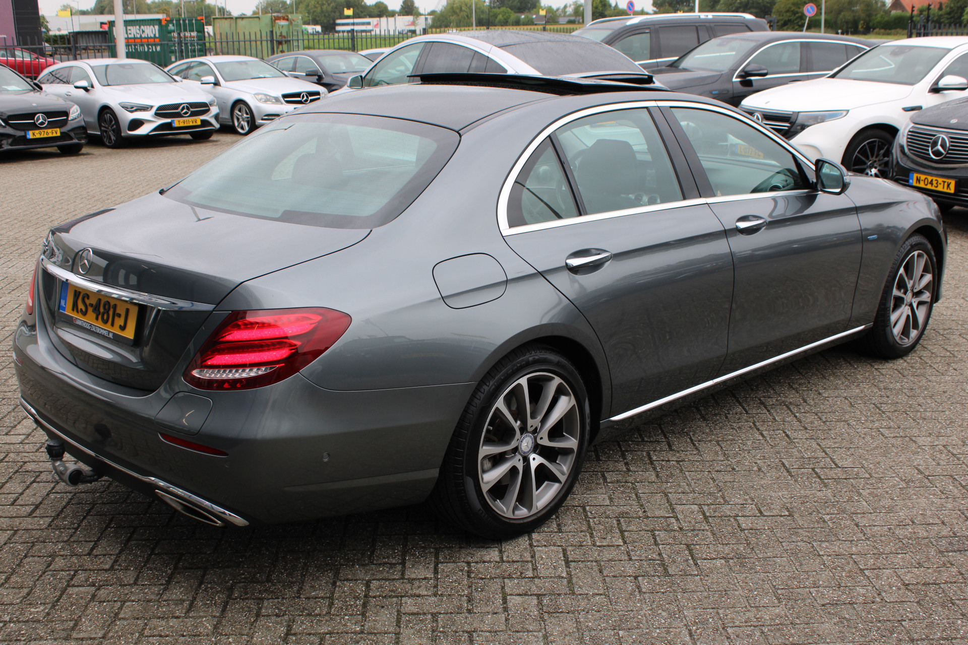 Foto van Mercedes-Benz E 350 E