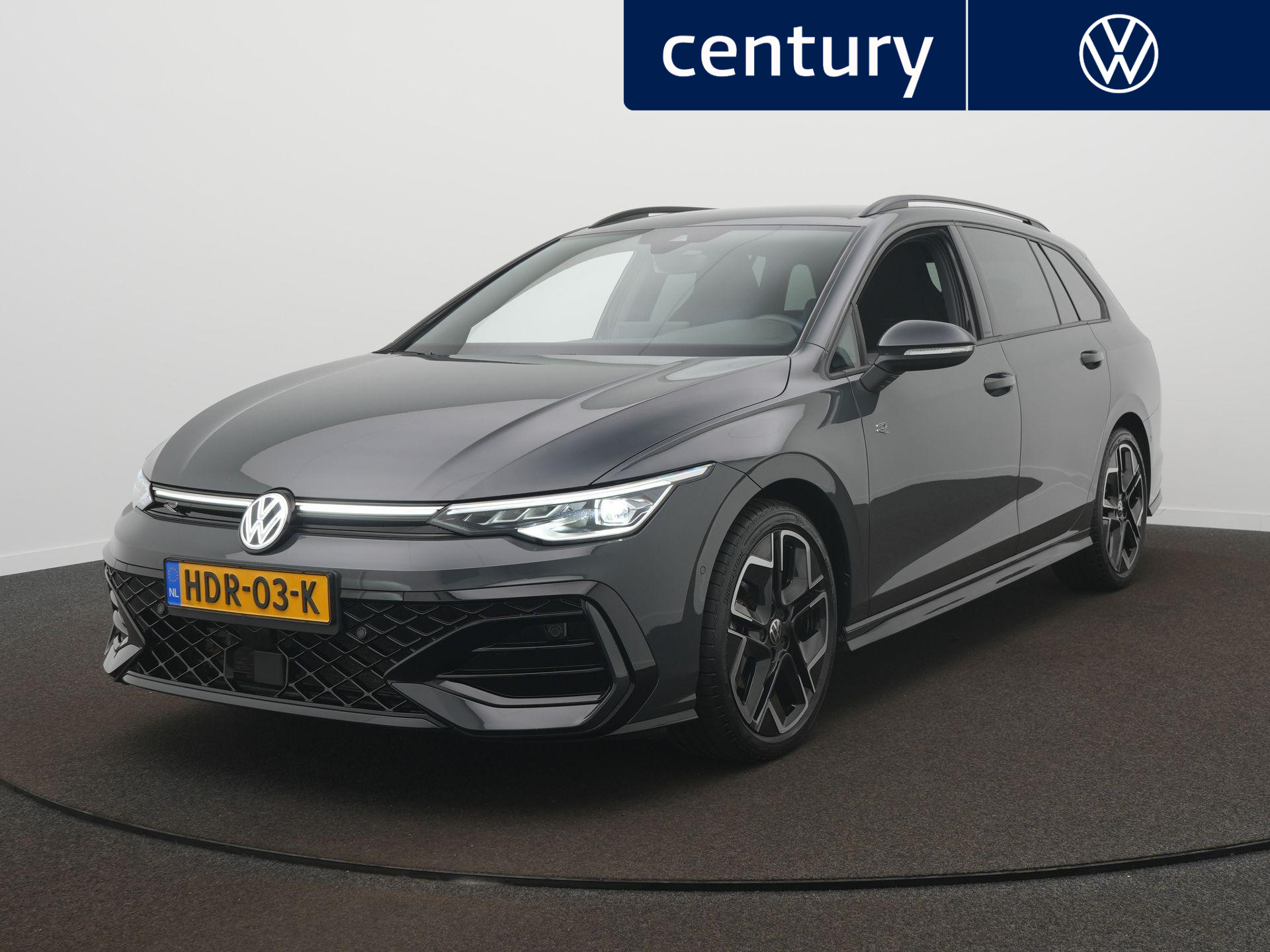 Volkswagen Golf Variant 1.5 eTSI R-Line Edition 2025 - voorkant