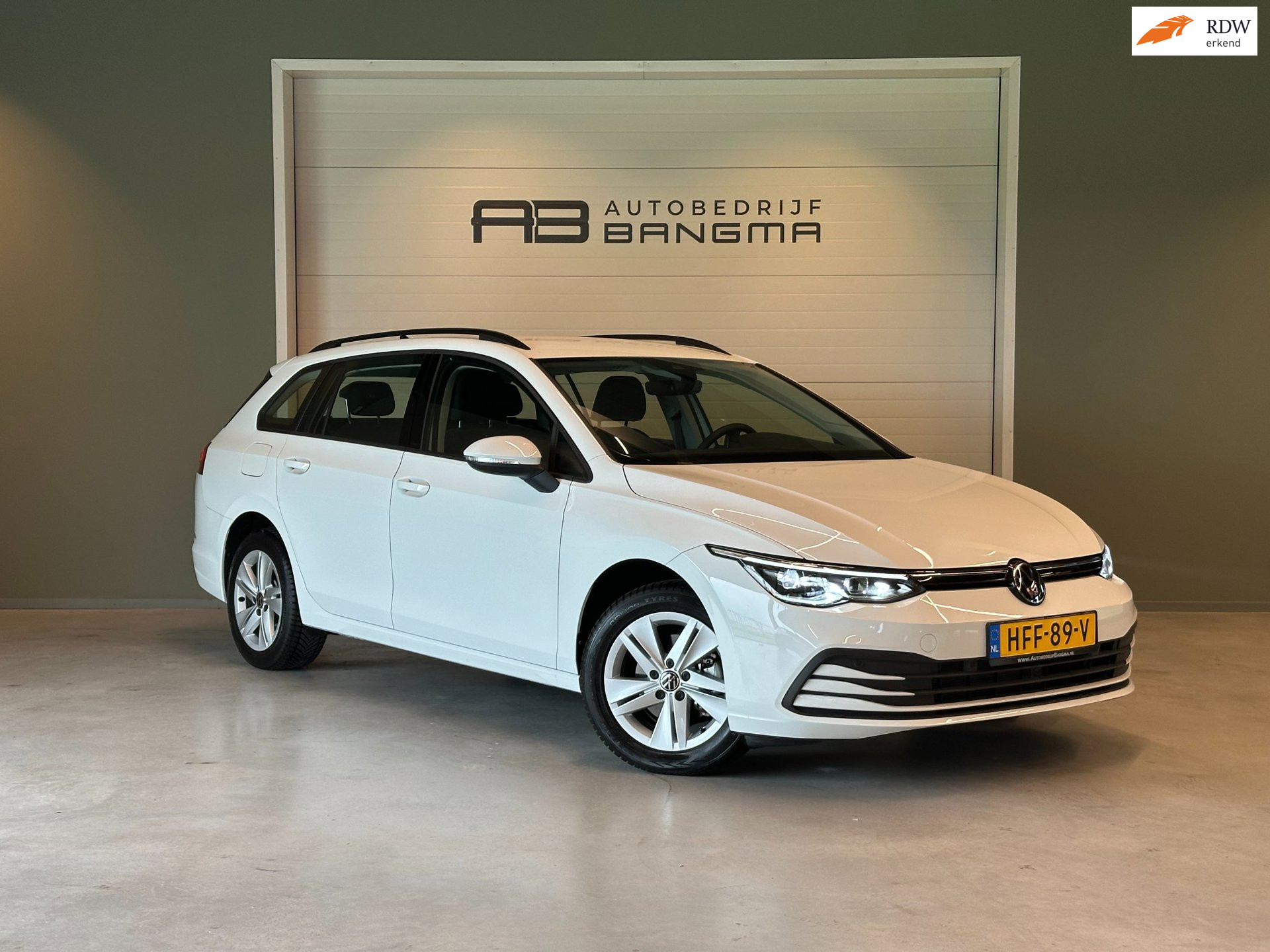 Volkswagen Golf Variant 1.5 TSI LIFE BUSINESS/APPLE CARPLAY+ANDROID/MEMORYSEATS/CRUISECONTROL/LED/LM-VELG/CLIMA AIRCO/17.291km NAP 2023 - voorkant