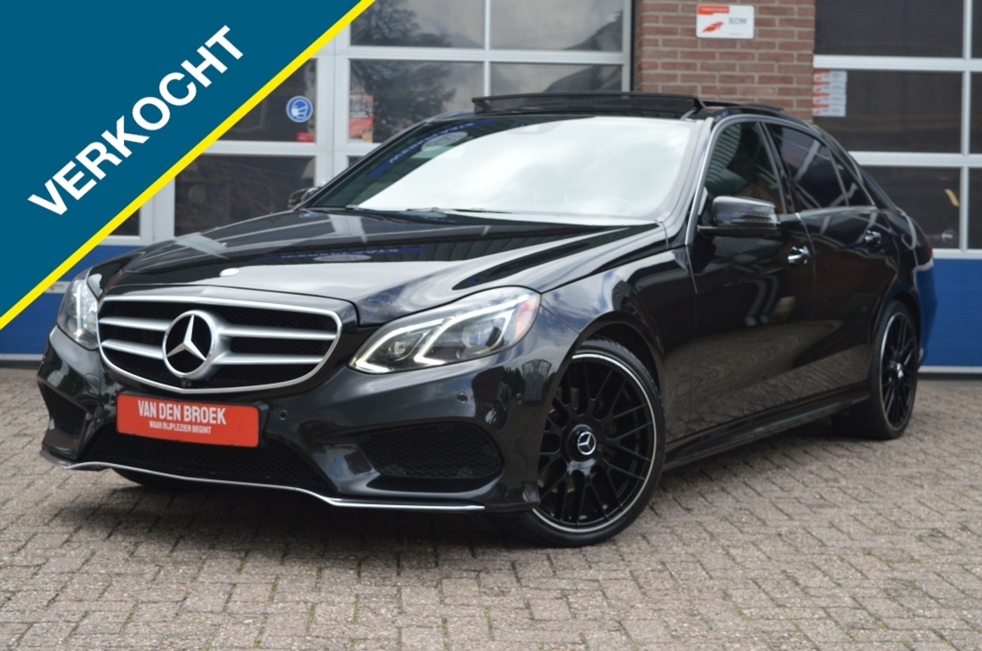 Mercedes-Benz E-klasse 400 4-matic | AUT - AMG - CAMERA 2014 - voorkant