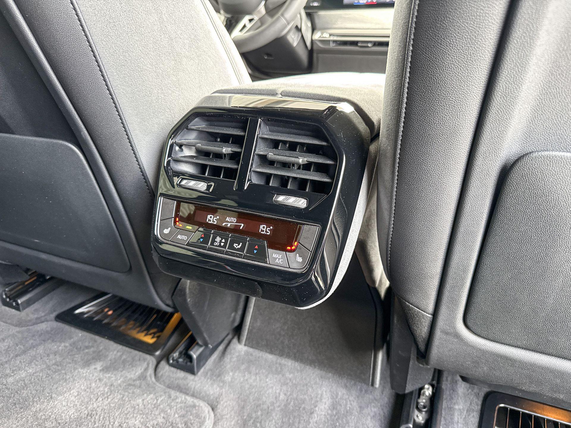 Foto van BMW Ix