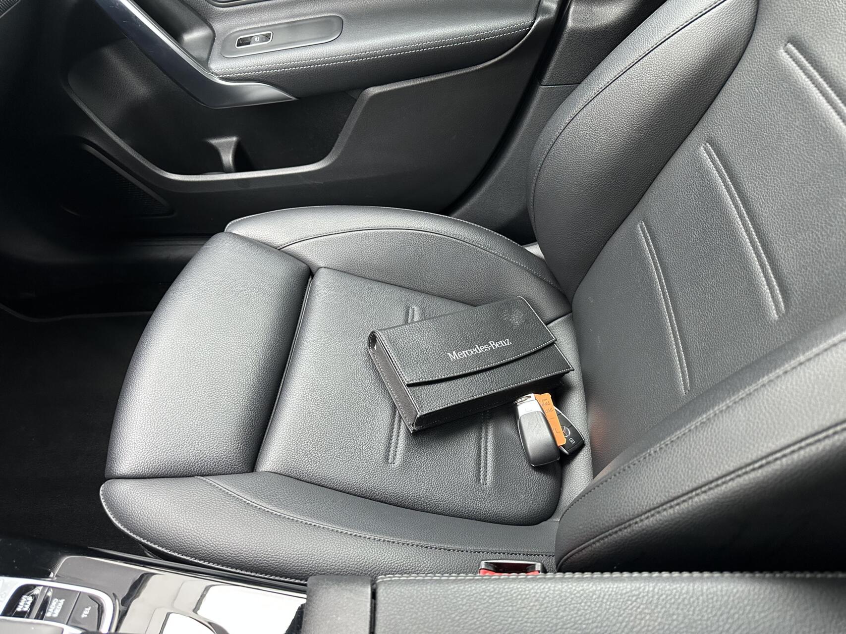 Foto van Mercedes-Benz A 200