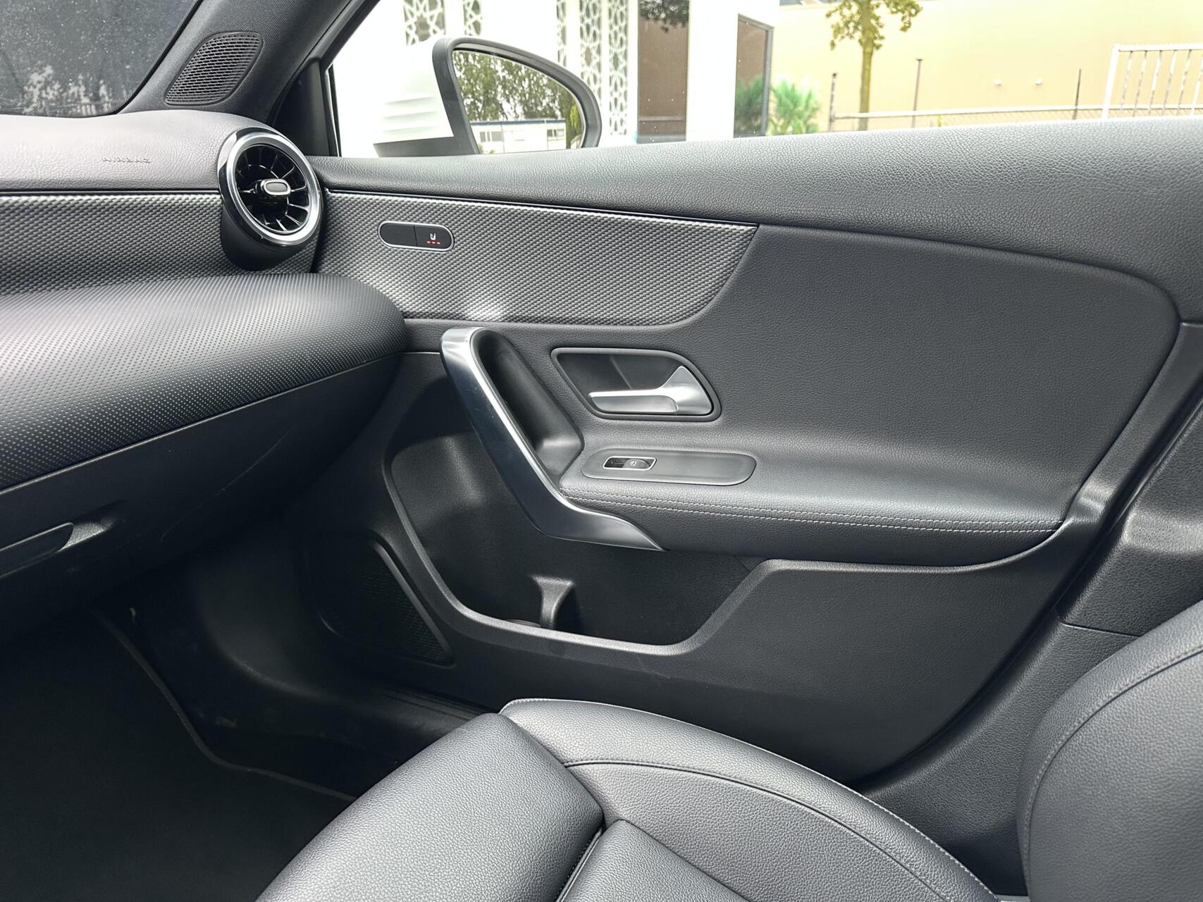 Foto van Mercedes-Benz A 200