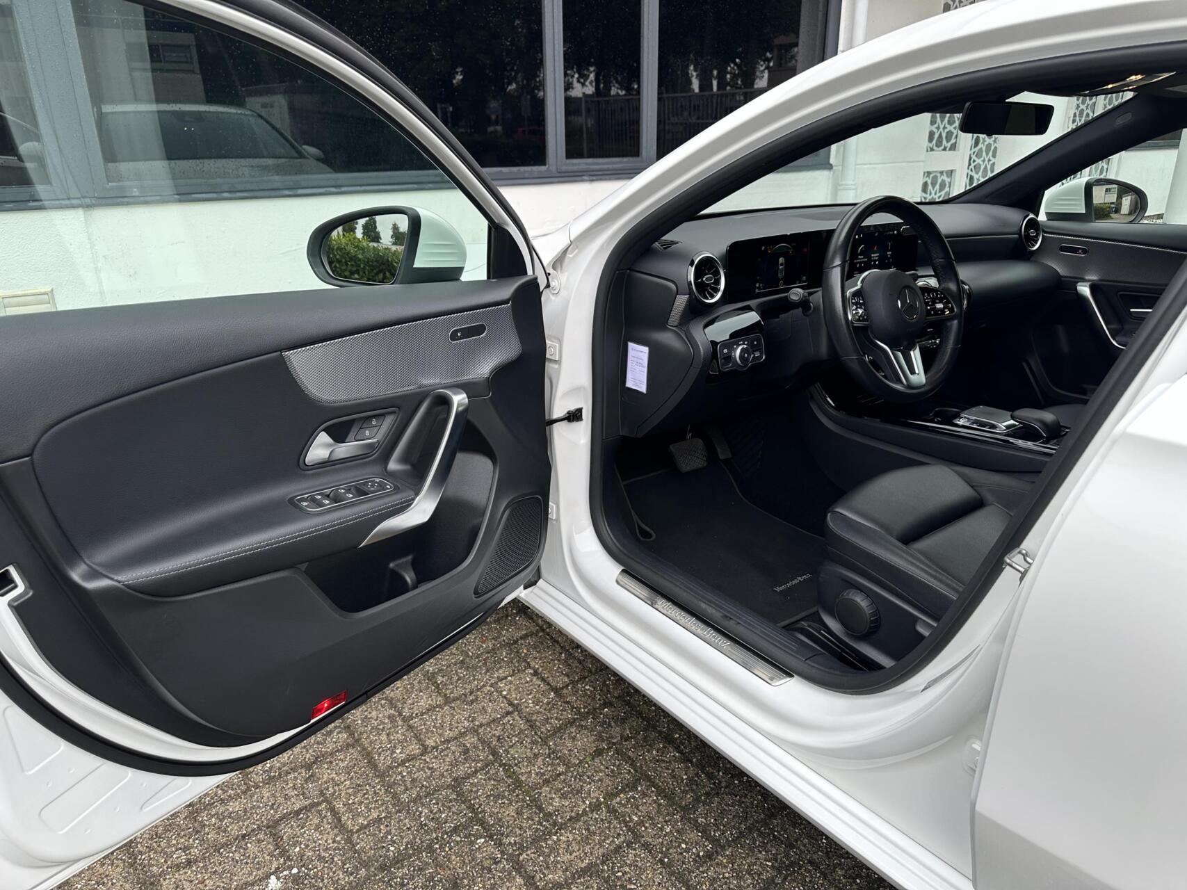 Foto van Mercedes-Benz A 200