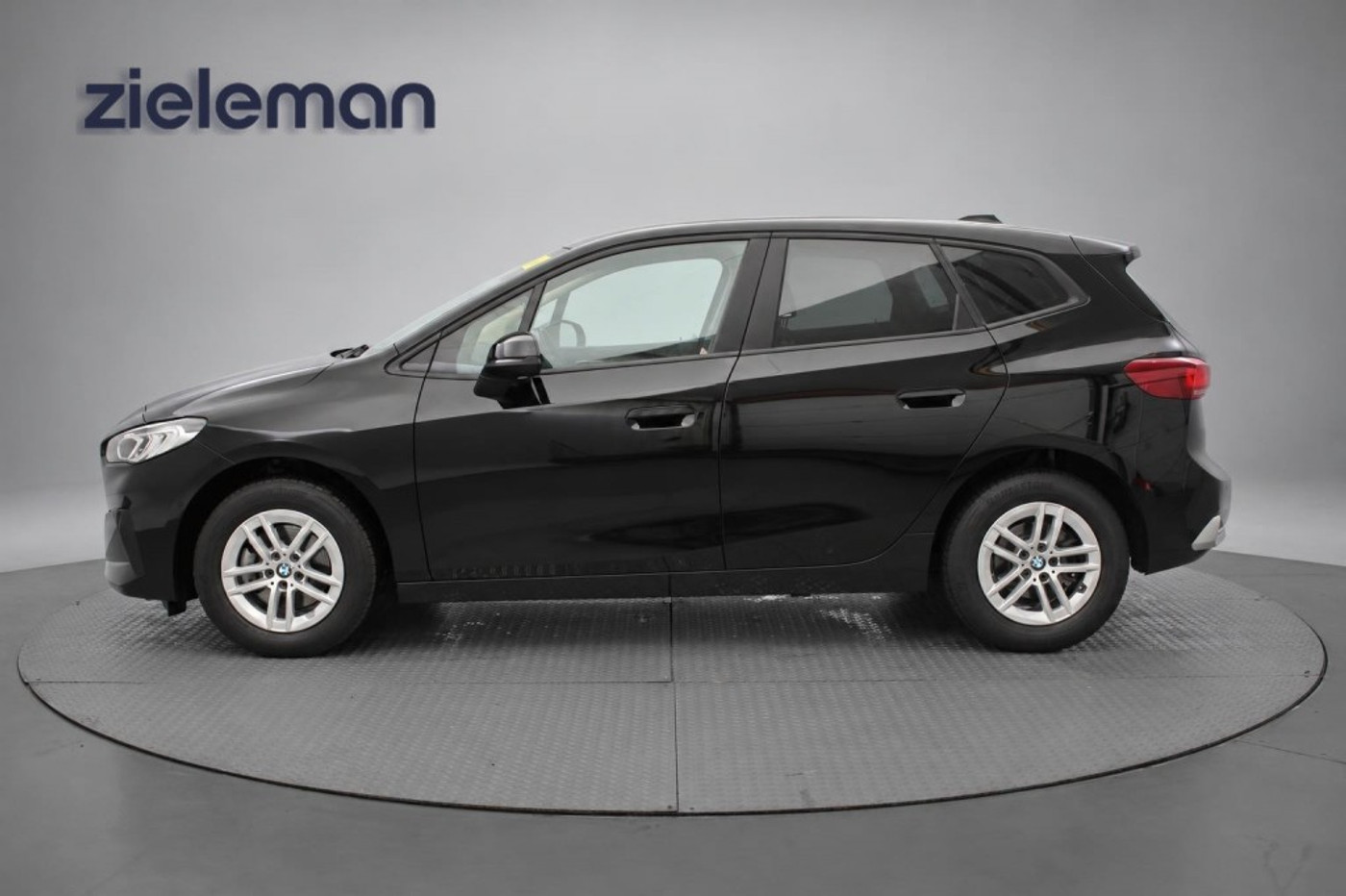 Foto van BMW 218i Active Tourer