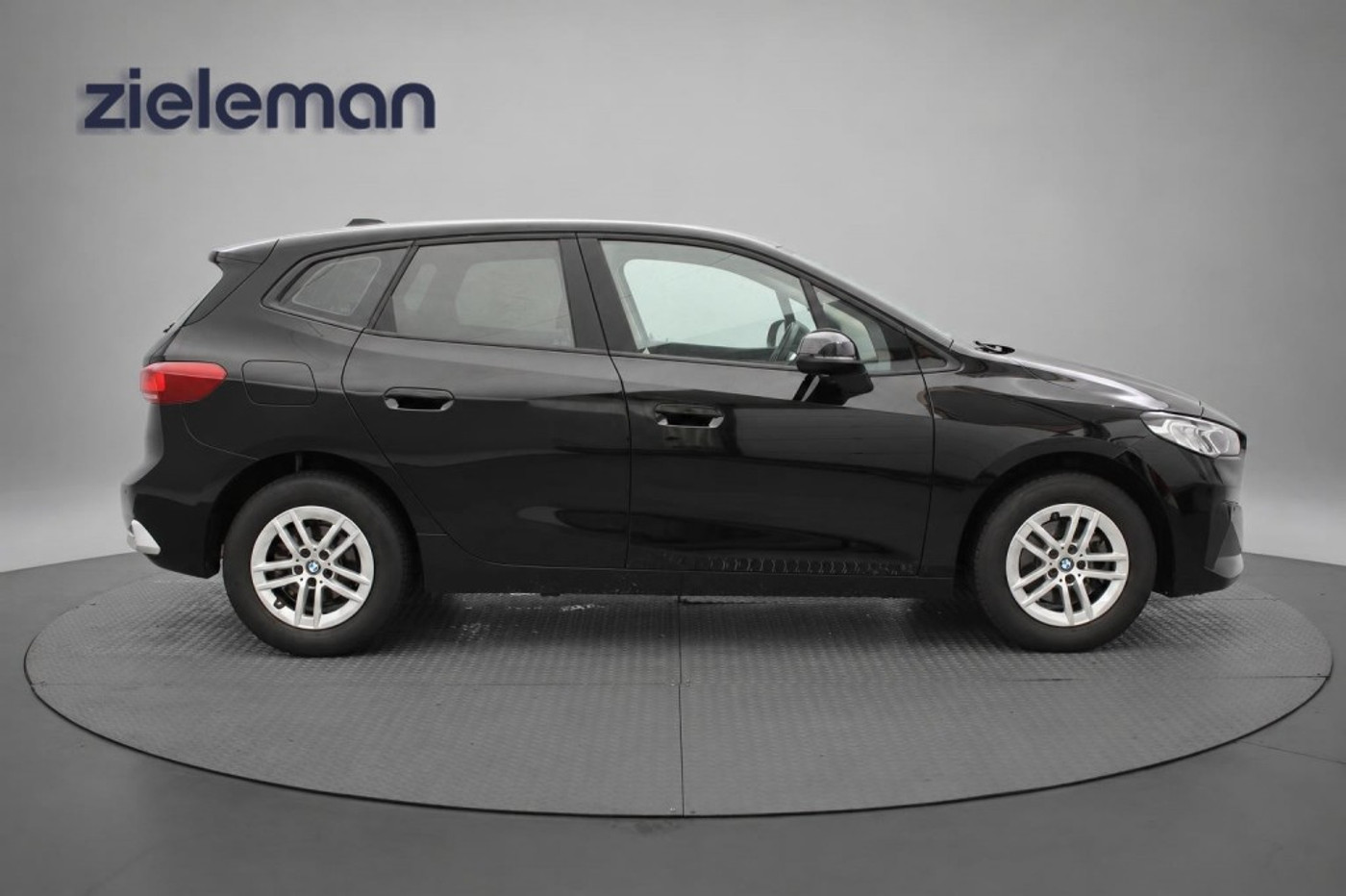 Foto van BMW 218i Active Tourer