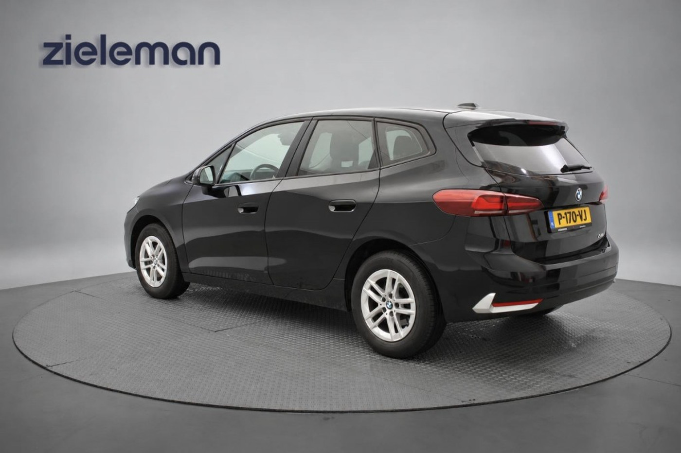 Foto van BMW 218i Active Tourer