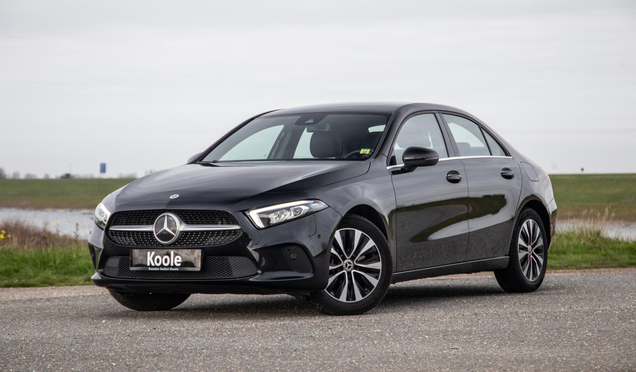 Mercedes-Benz A-klasse 250 e Business Line 2023 - voorkant