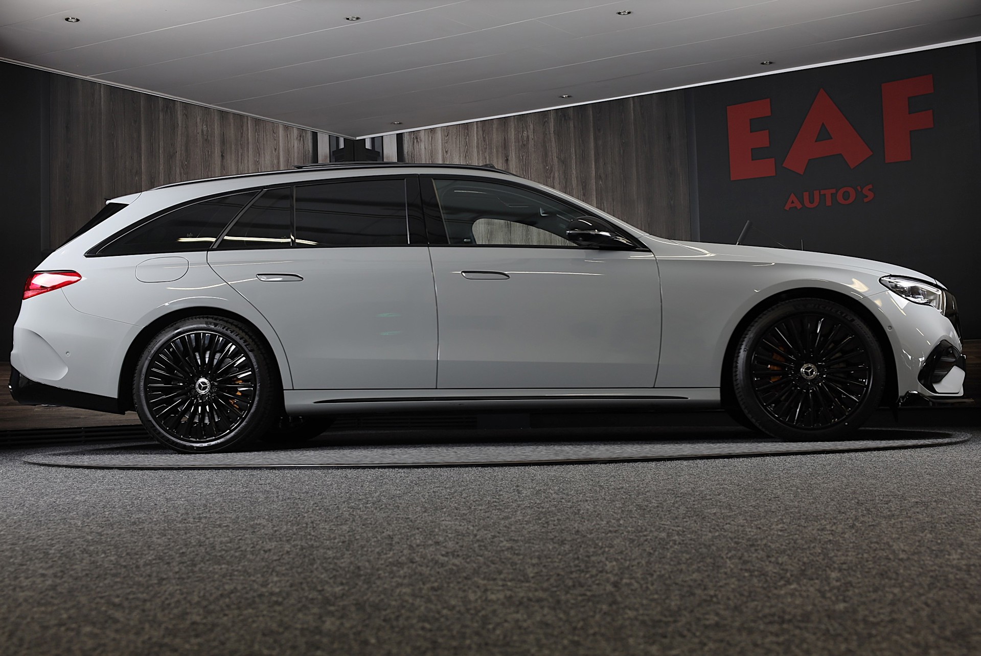 Foto van Mercedes-Benz E-klasse Estate