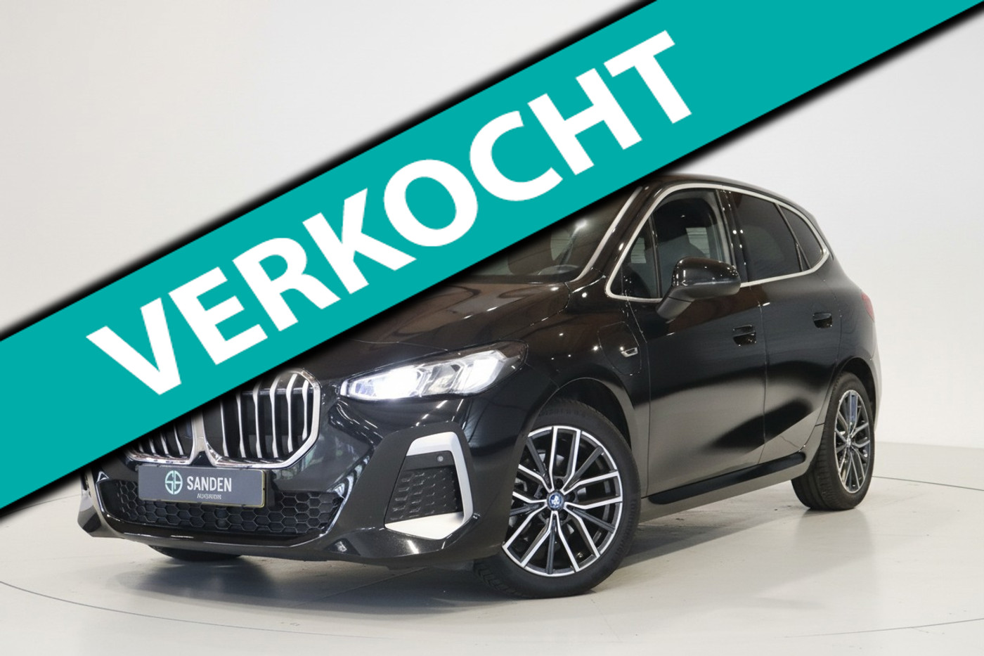 BMW 2-serie Active Tourer 225e xDrive M Sport|Automaat|Led|Navi|Camera|18 inch 2022 - voorkant
