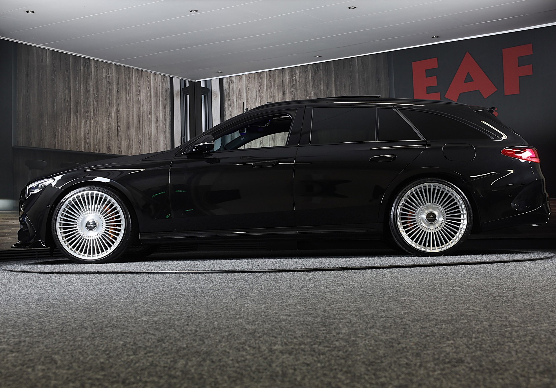 Foto van Mercedes-Benz E-klasse Estate
