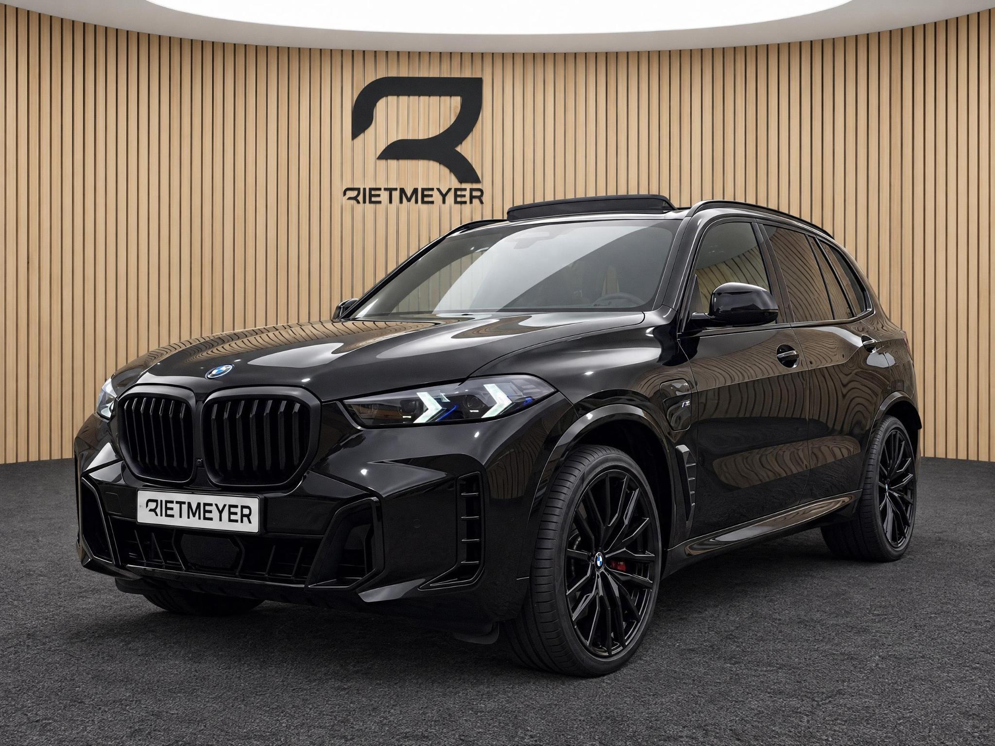 BMW X5 xDrive50e  M sport Pro I M-zetels I Trekhaak I Bomvol I 2025 - voorkant