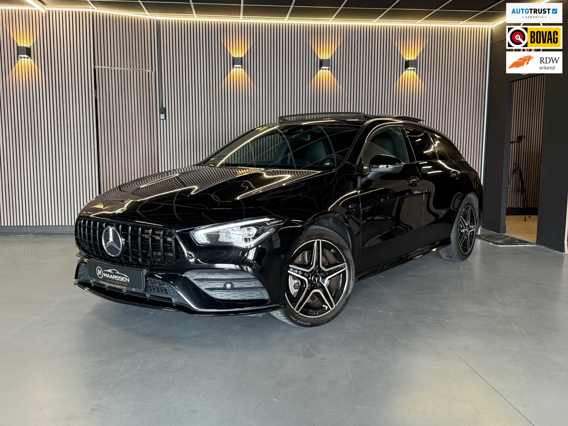 Mercedes-Benz Cla-klasse Shooting Brake 250e AMG Night | Panoramadak | keyless |sfeer|Edtion 2020 - voorkant