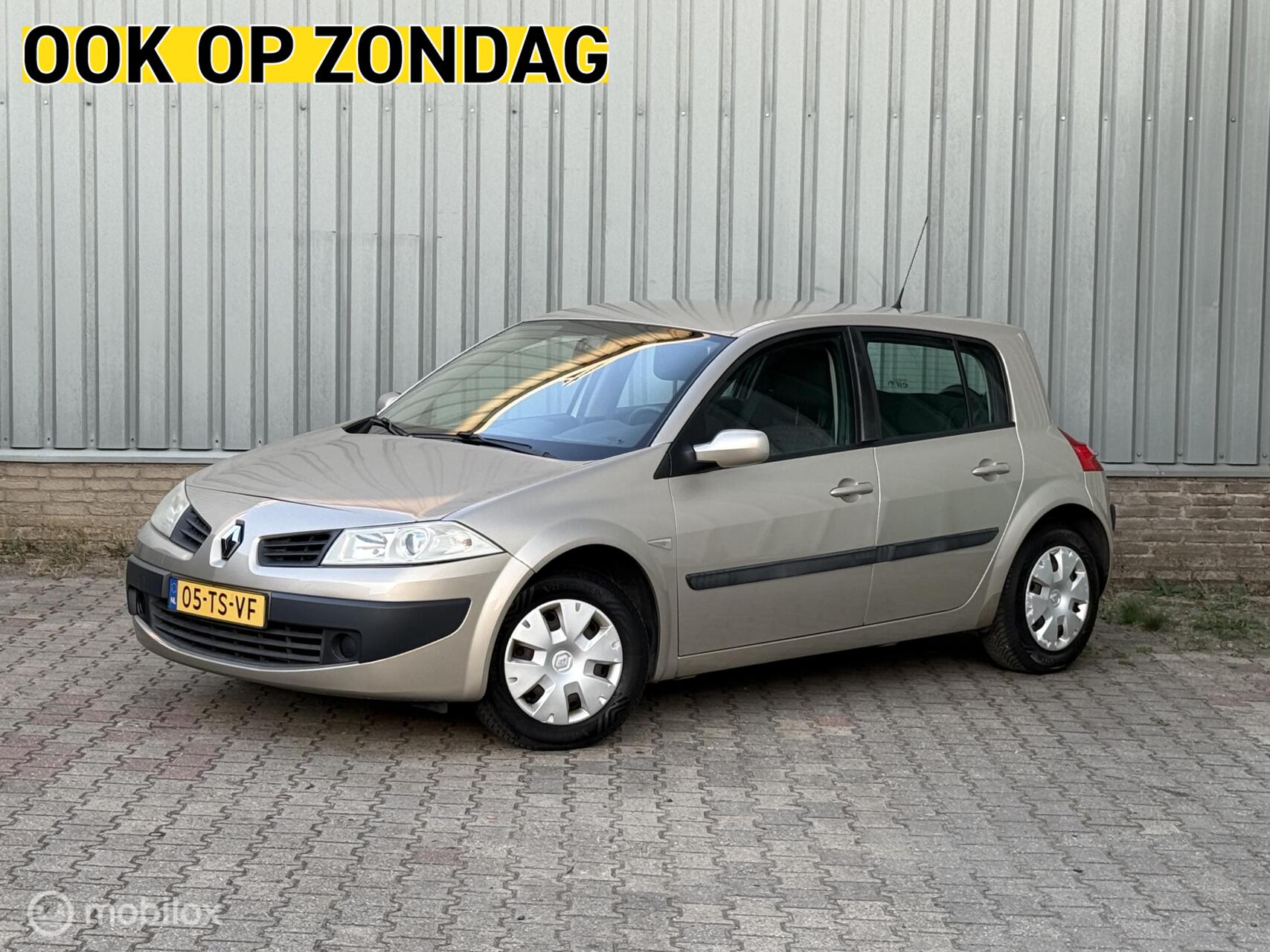 Renault Megane 1.4-16V | 5Drs | Airco | Bluetooth 2007 - voorkant