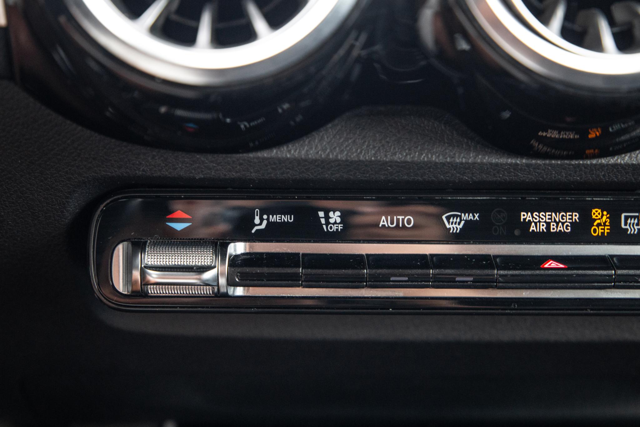Foto van Mercedes-Benz Eqb