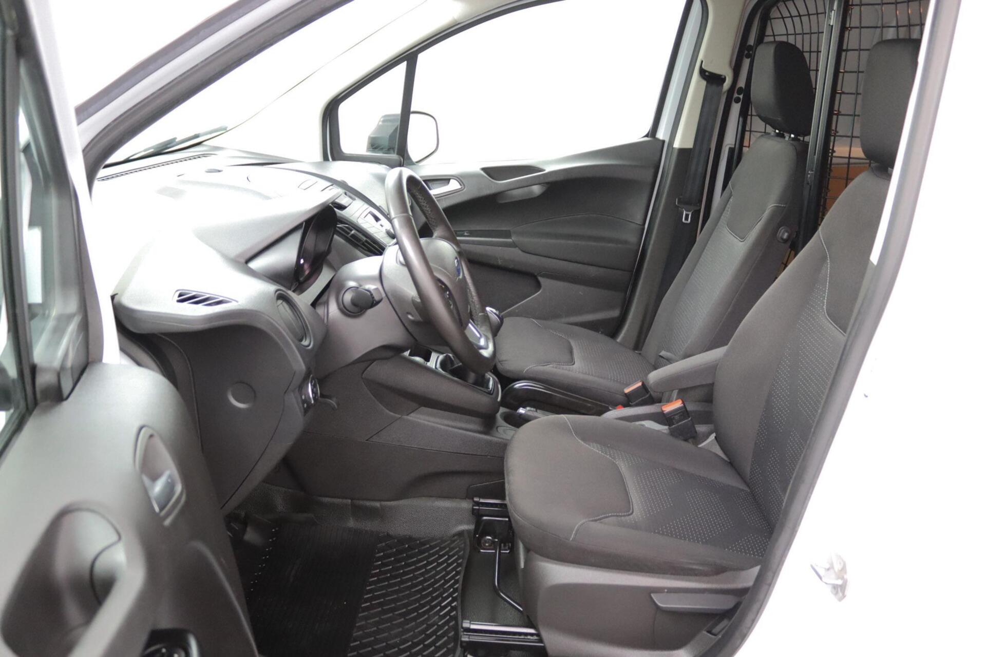 Foto van Ford Transit Courier