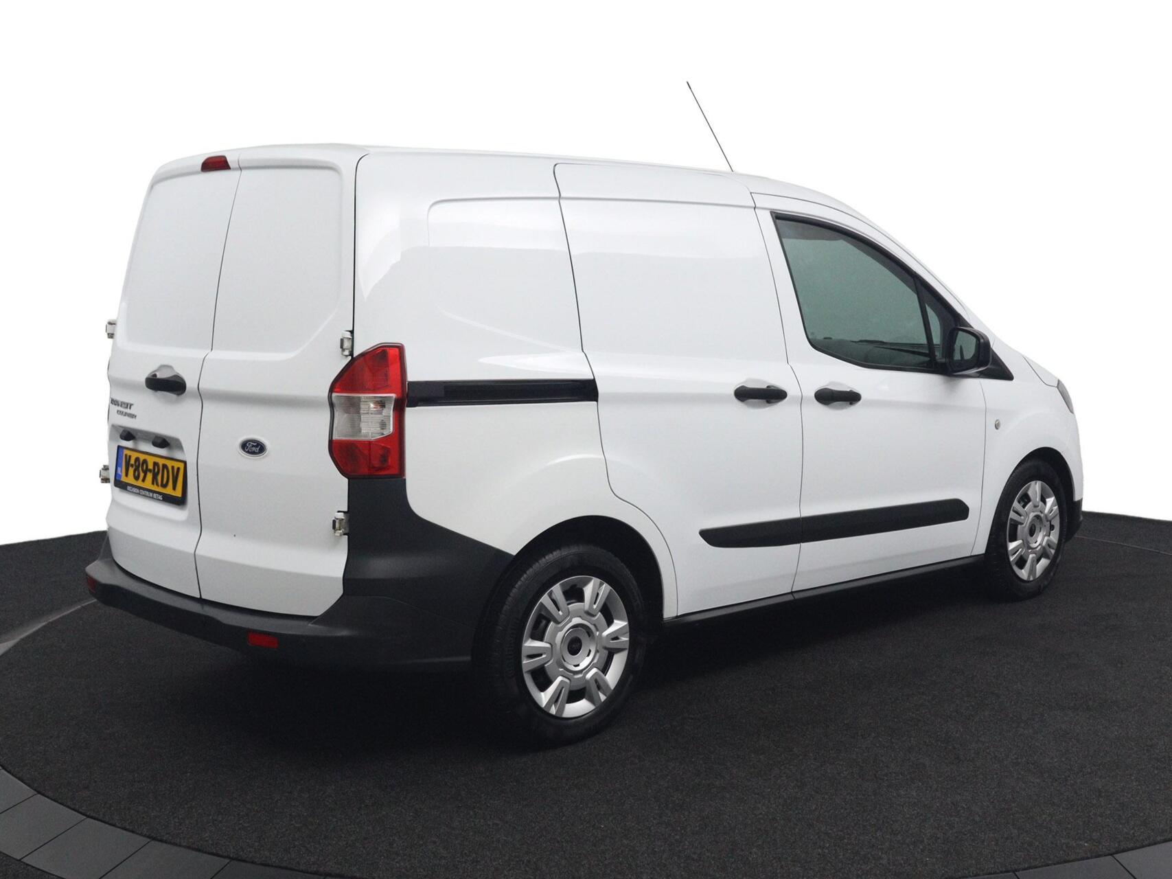 Foto van Ford Transit Courier