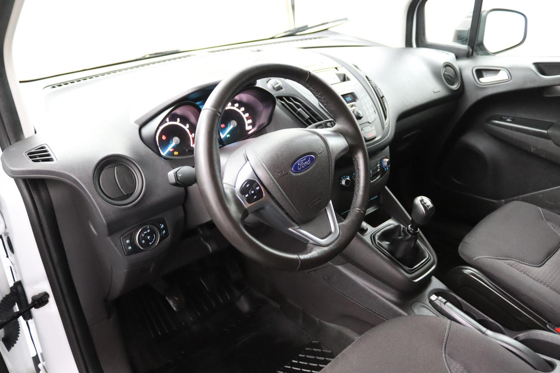 Foto van Ford Transit Courier