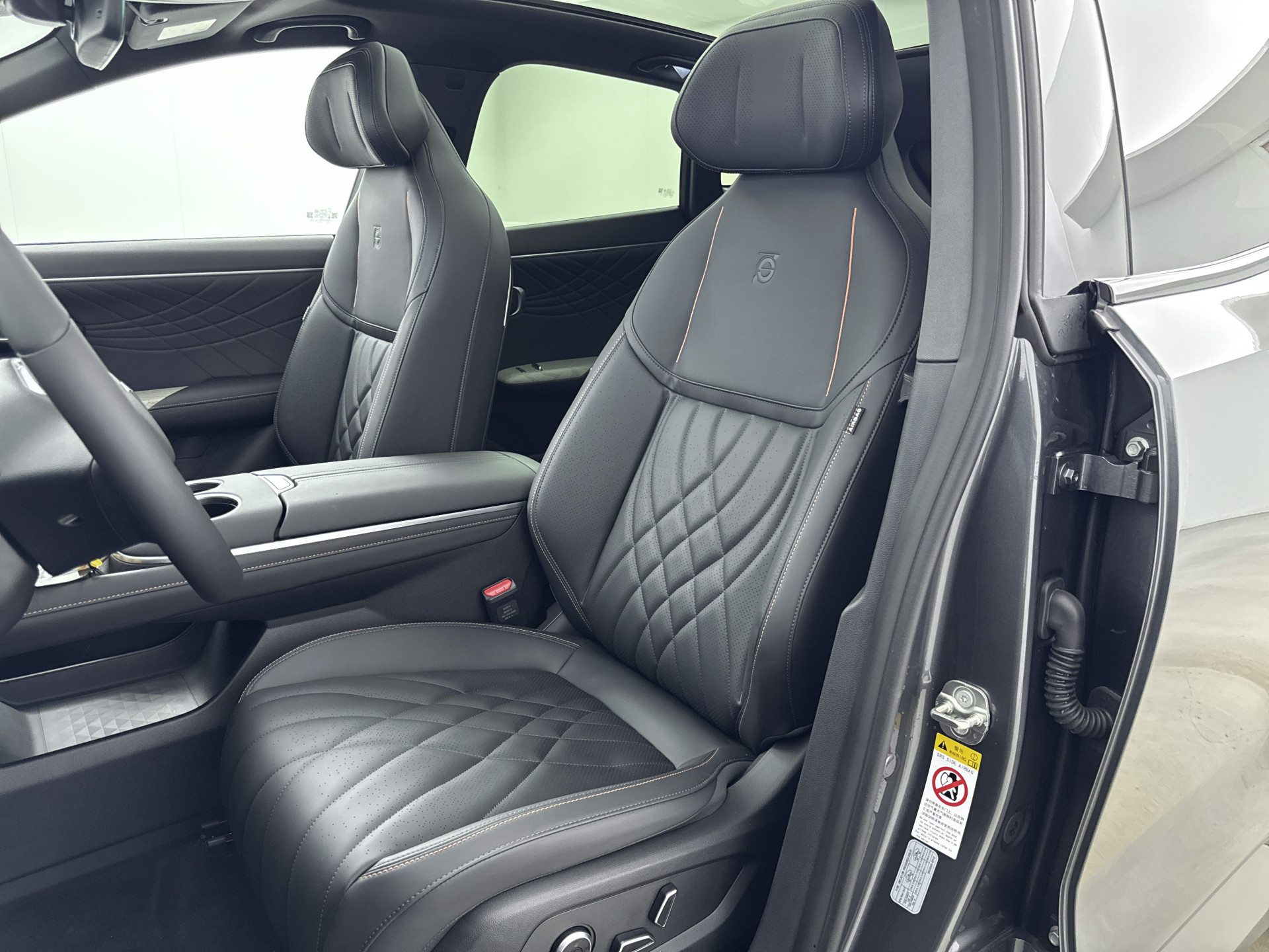 Foto van Changan Deepal S07