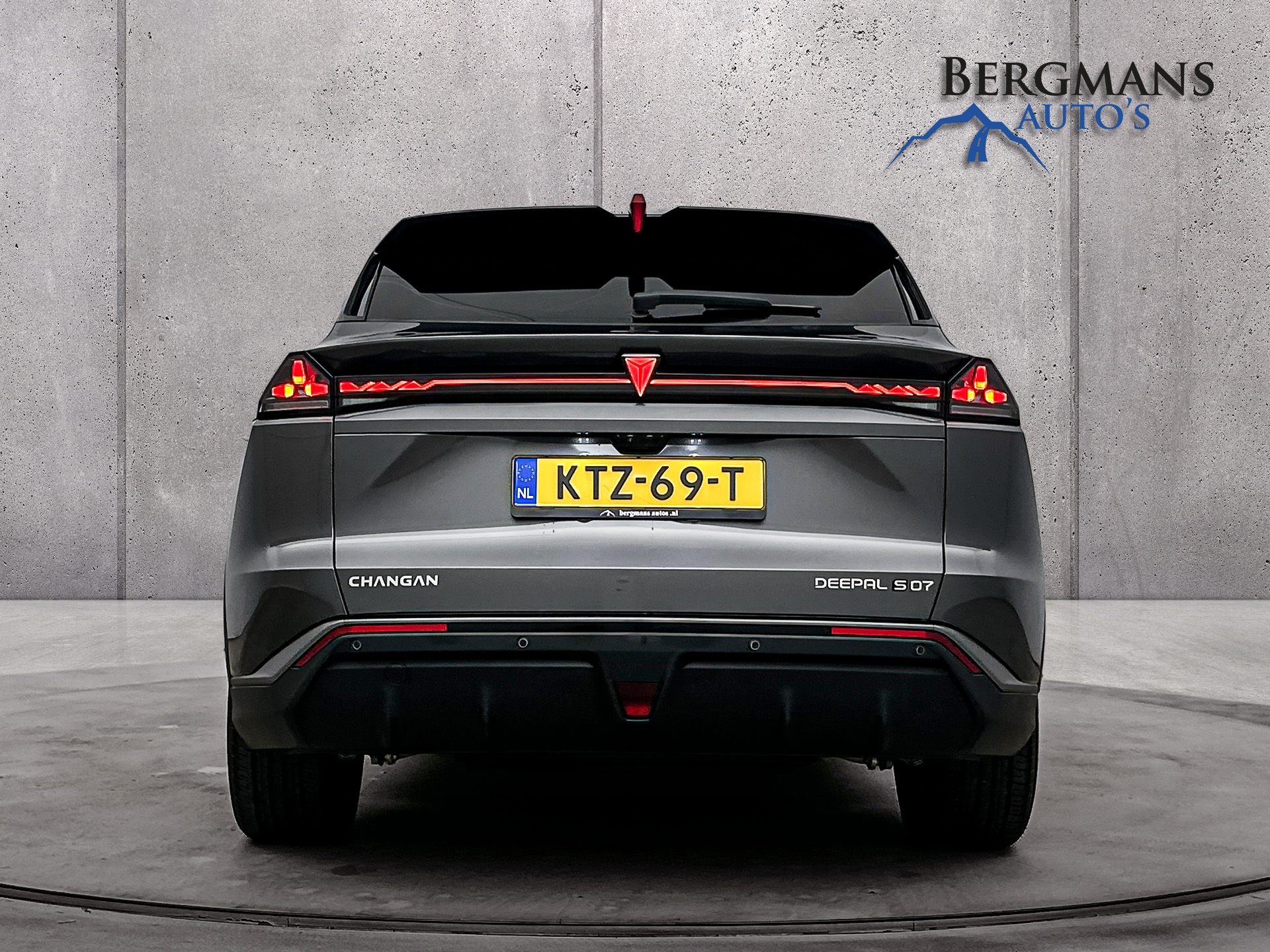 Foto van Changan Deepal S07