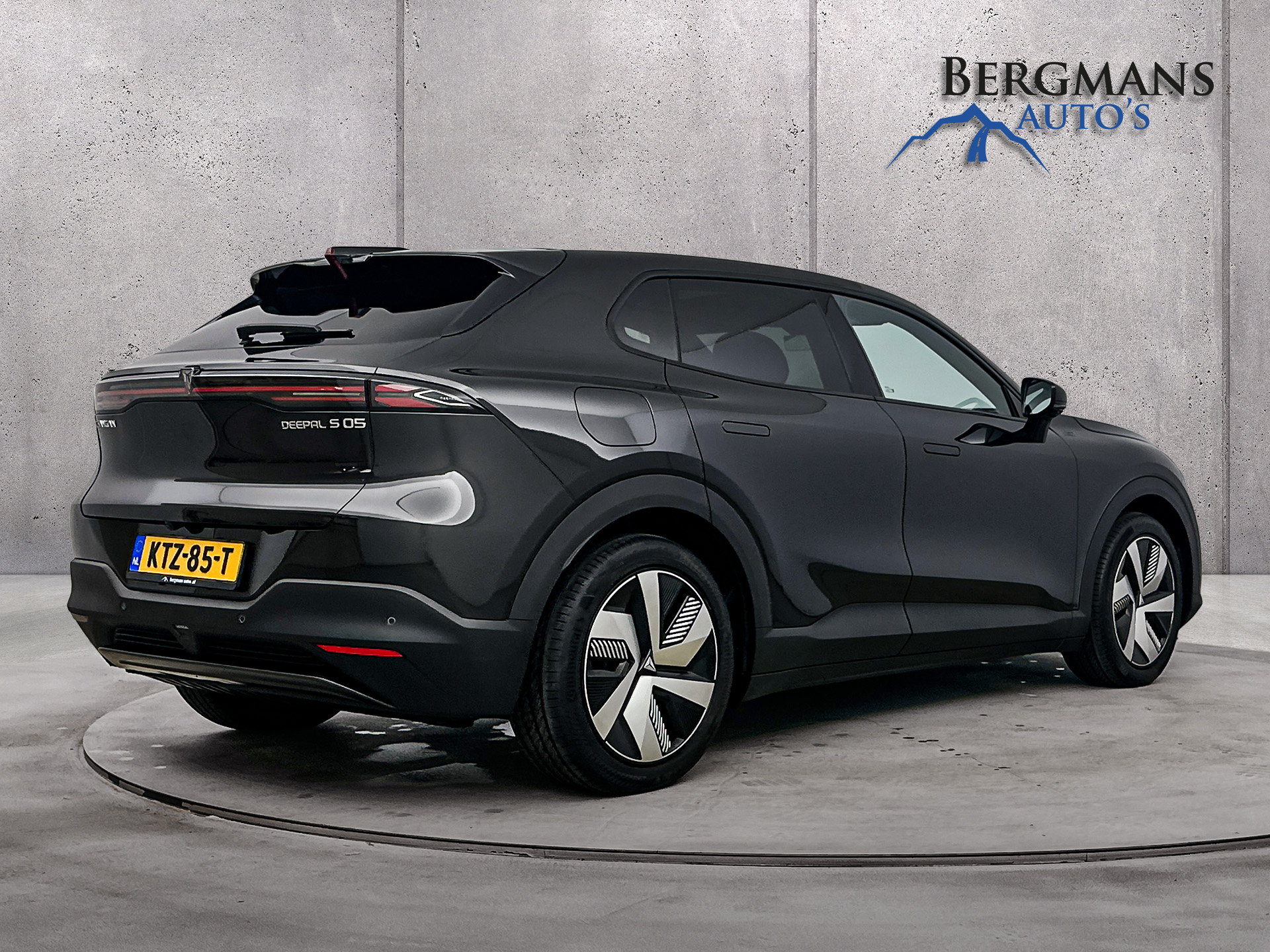 Foto van Changan Deepal S05