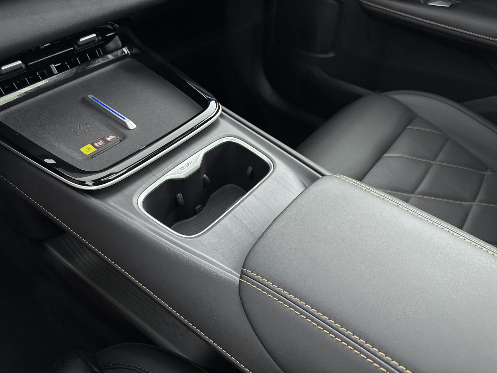 Foto van Changan Deepal S05