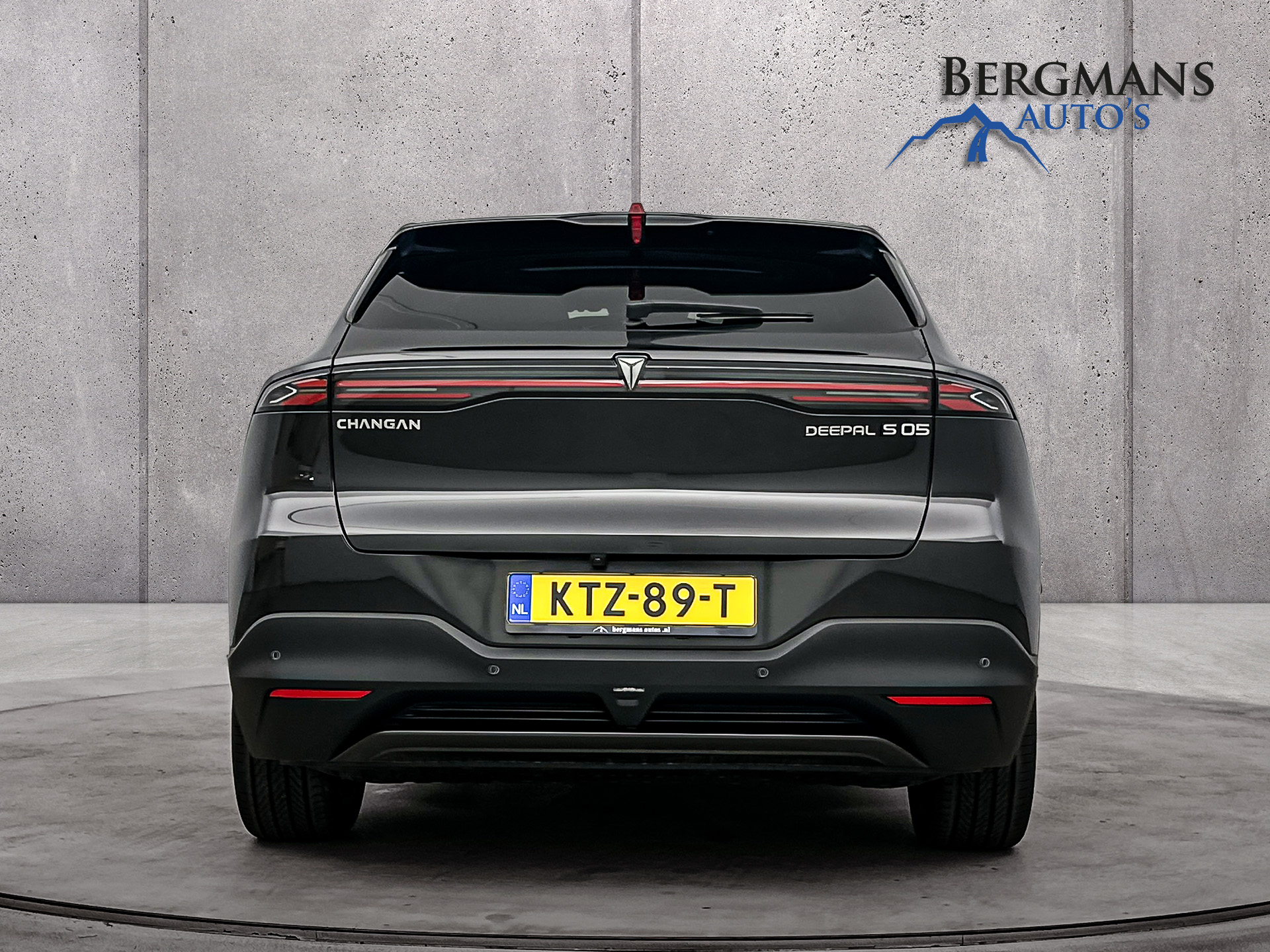 Foto van Changan Deepal S05