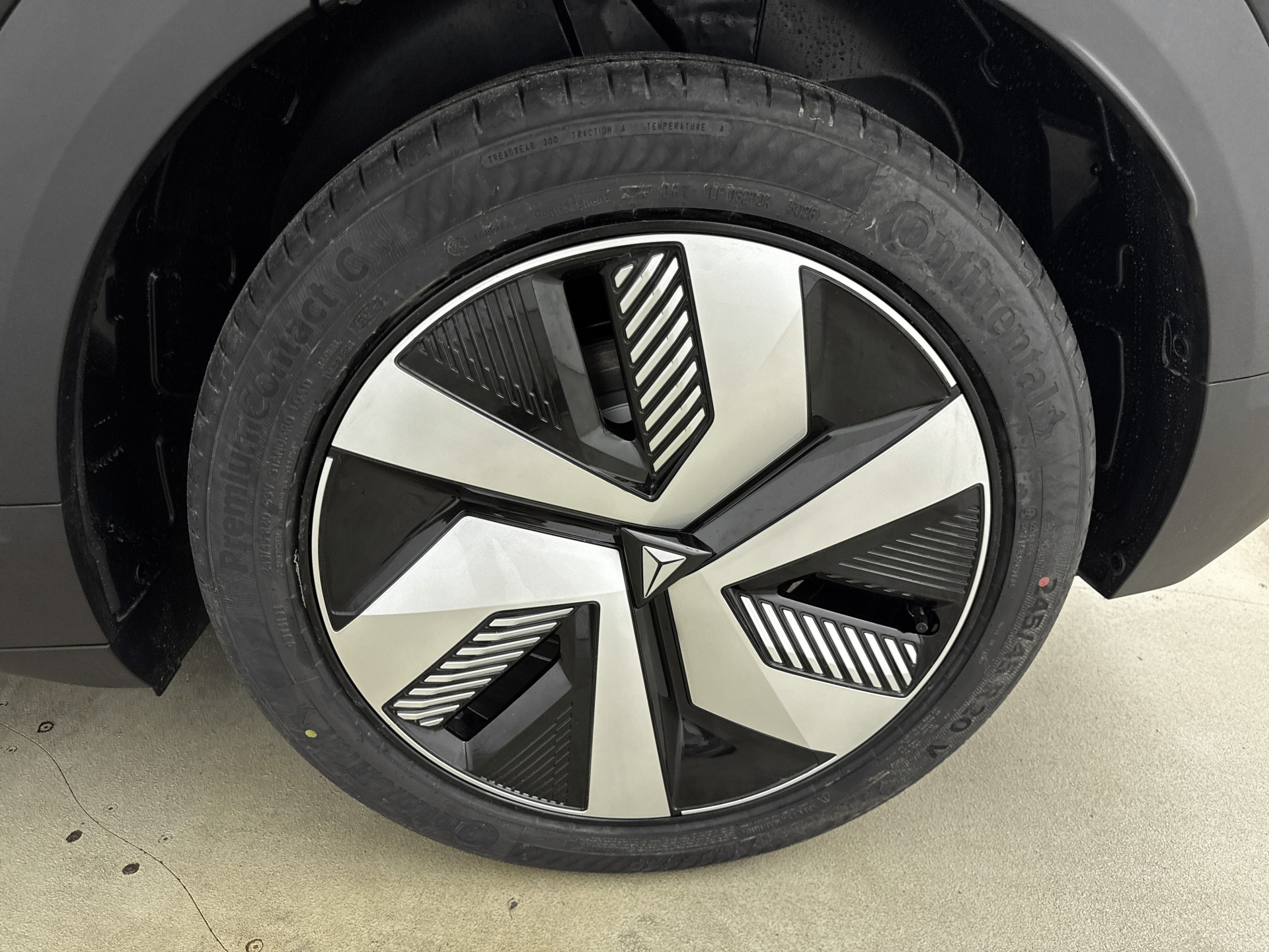 Foto van Changan Deepal S05