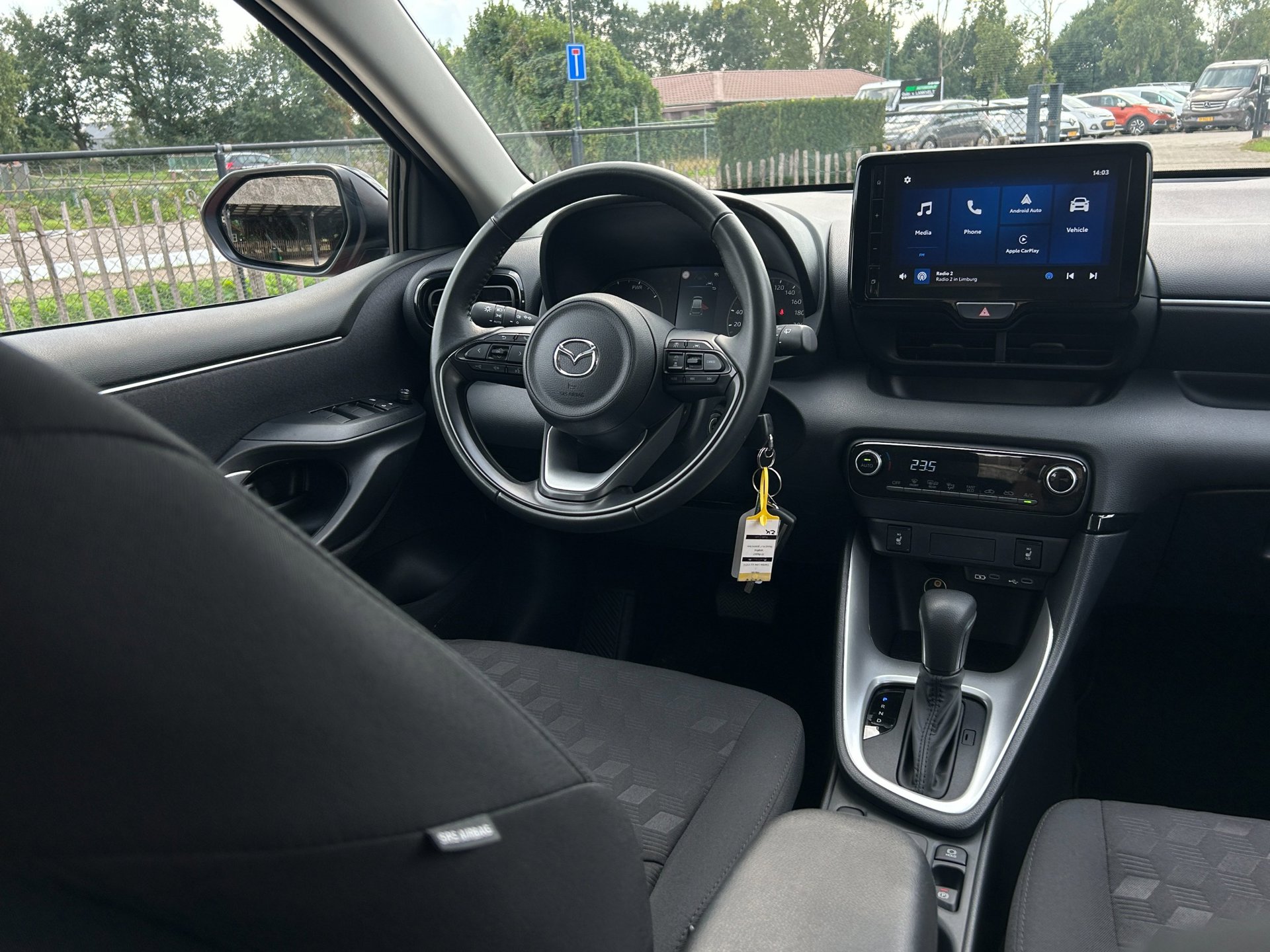 Foto van Mazda 2 Hybrid