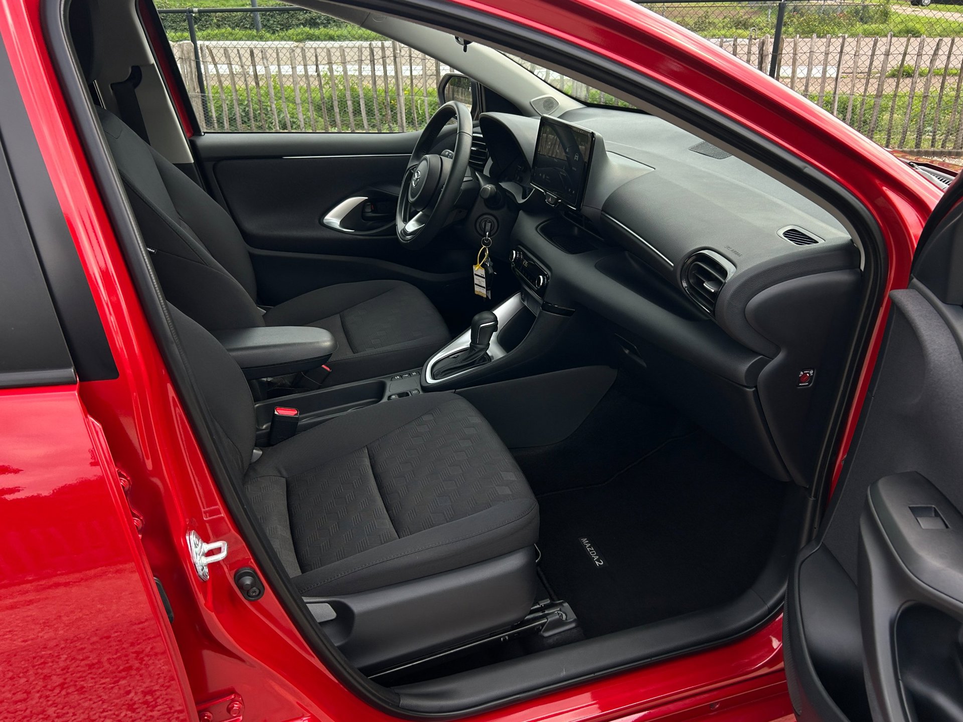 Foto van Mazda 2 Hybrid