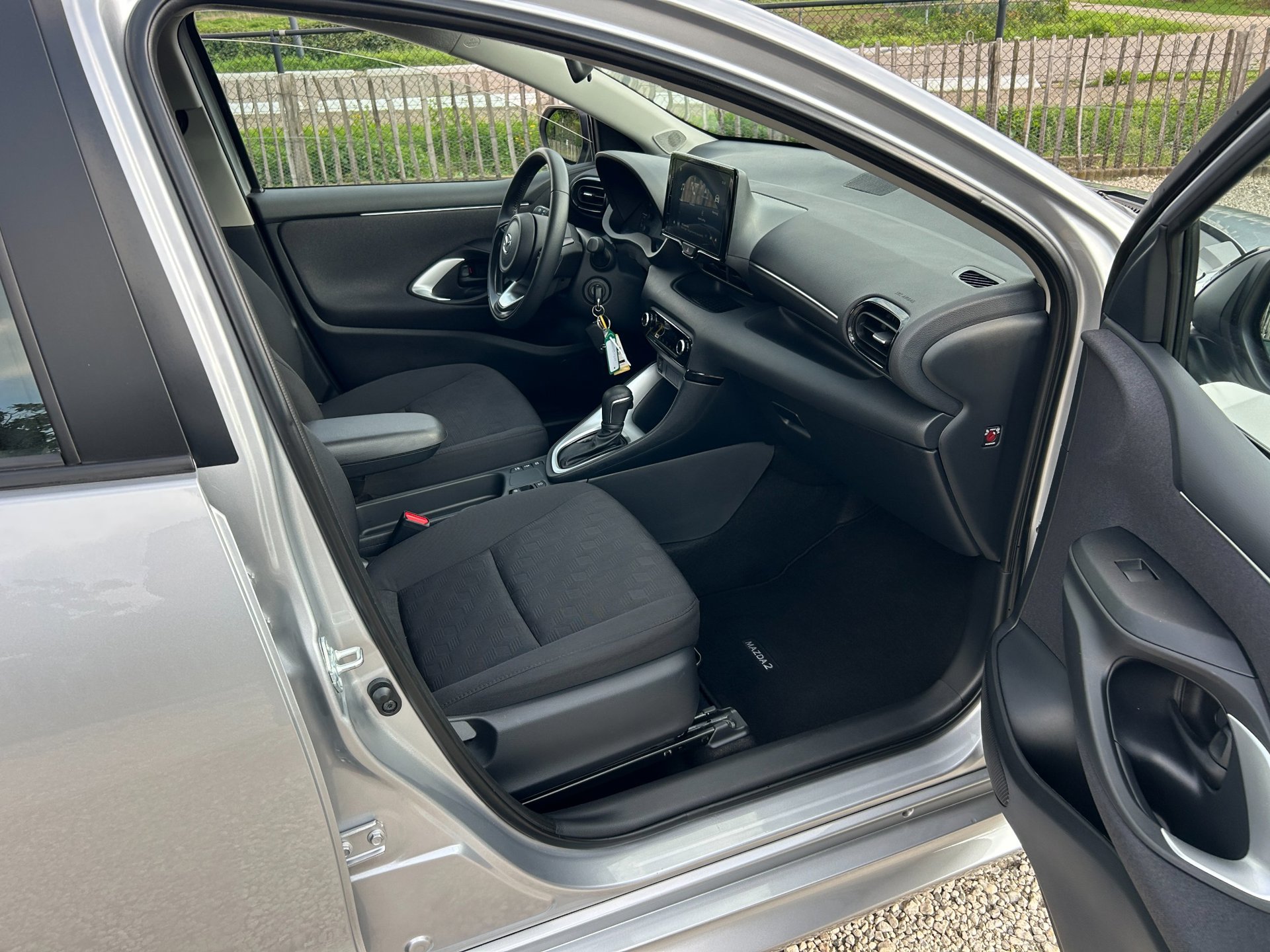Foto van Mazda 2 Hybrid