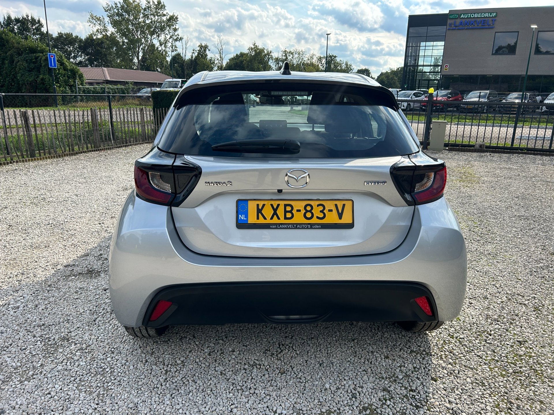 Foto van Mazda 2 Hybrid