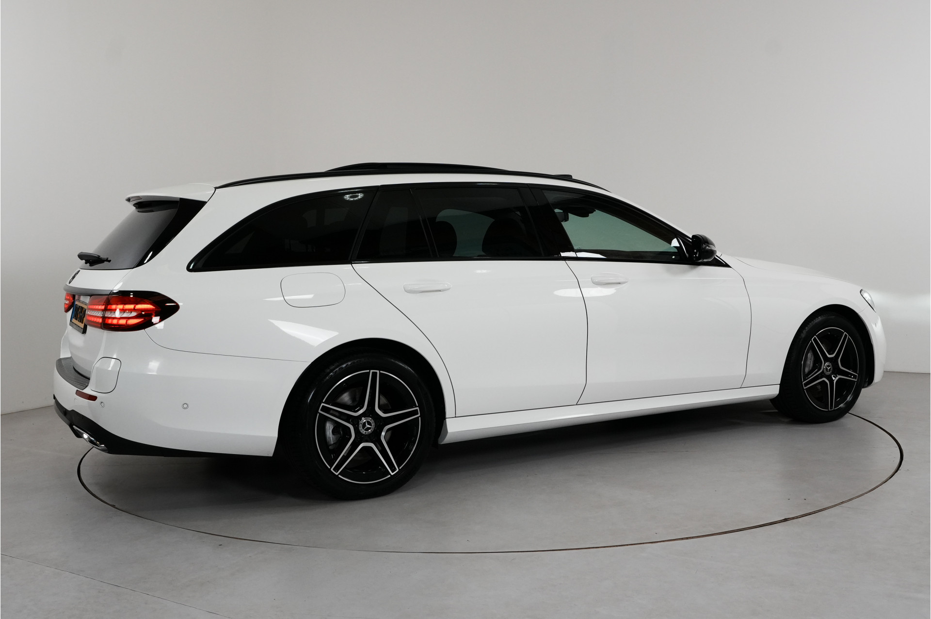 Foto van Mercedes-Benz E-klasse Estate
