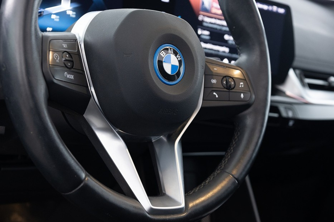Foto van BMW Ix1