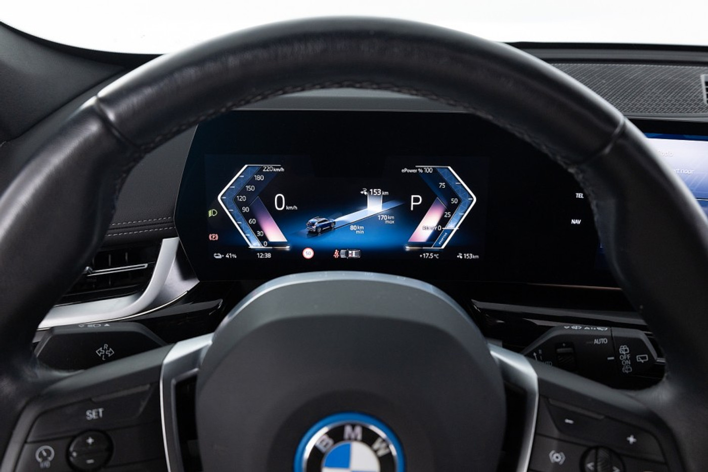 Foto van BMW Ix1