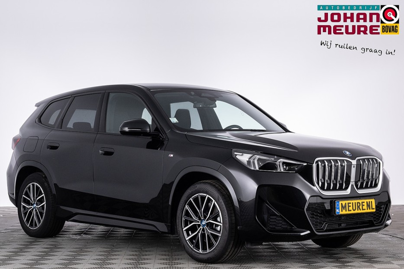 BMW Ix1 xDrive30 67 kWh M-Sport | Half LEDER | harman/kardon | NAVI | CAMERA | SOH 100% 2023 - voorkant