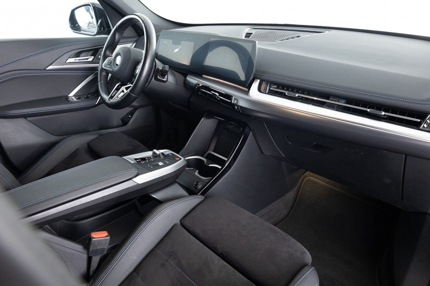 Foto van BMW Ix1